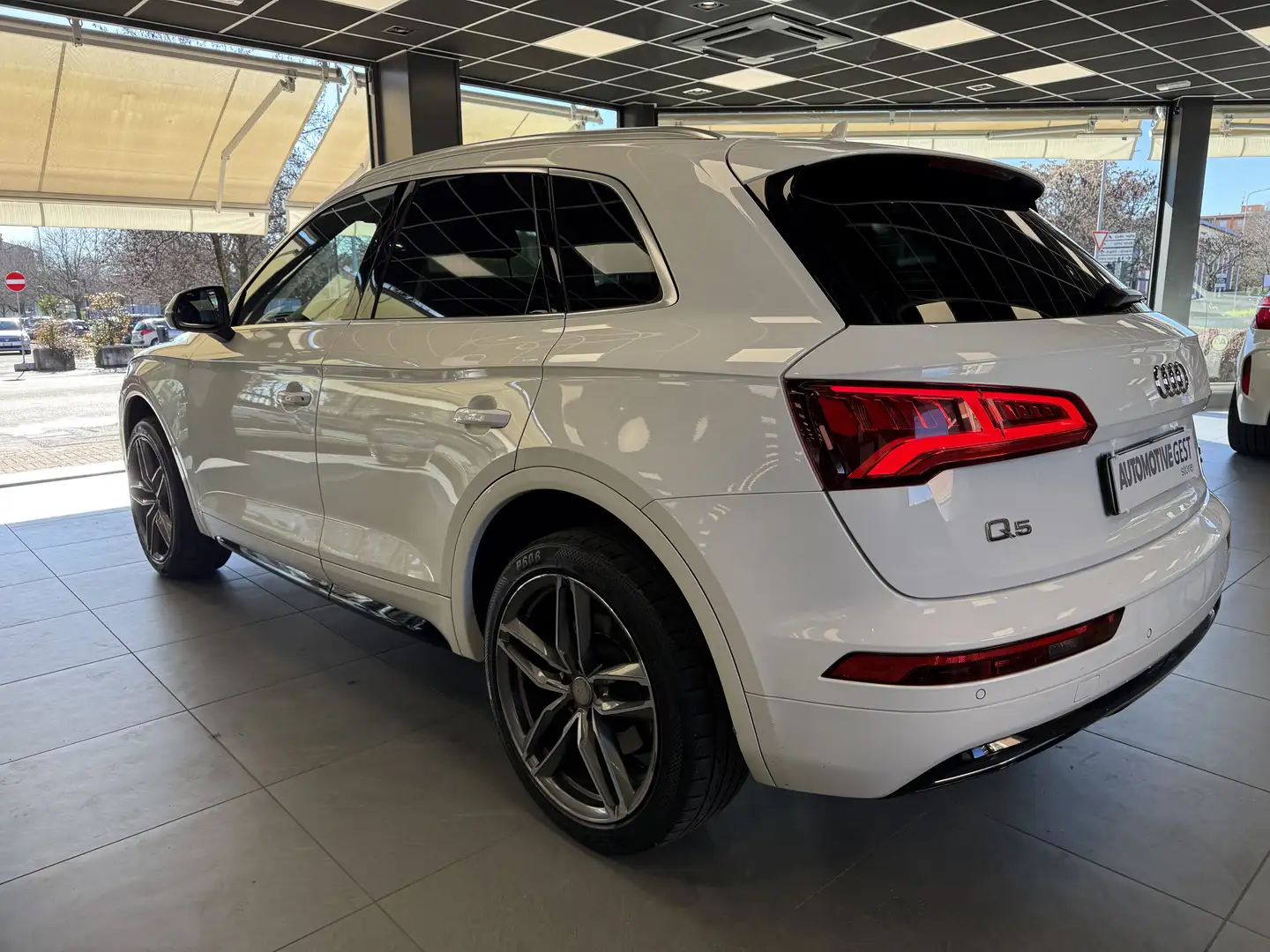 Audi Q5 Q5 40 2.0 tdi quattro 190cv s-tronic Weiß - 2