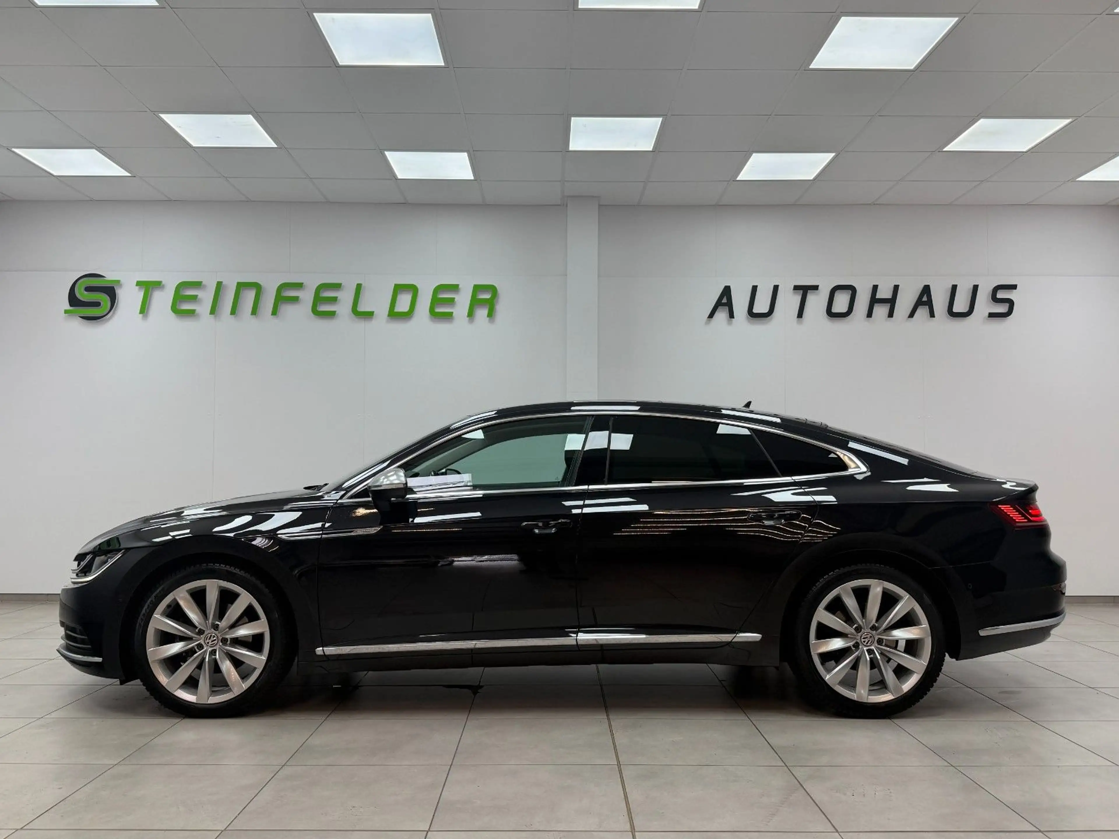 Volkswagen Arteon 1.5 TSI Elegance / PANORAMA / VC — photo 4