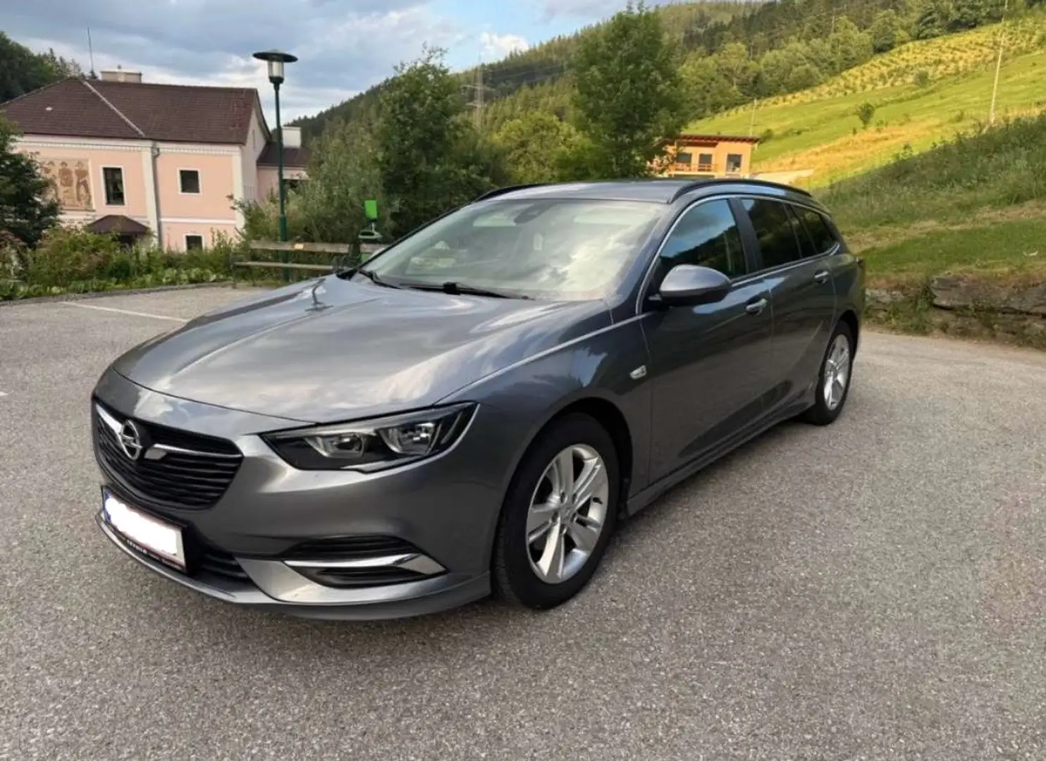 Opel Insignia Sports Tourer Grau - 1