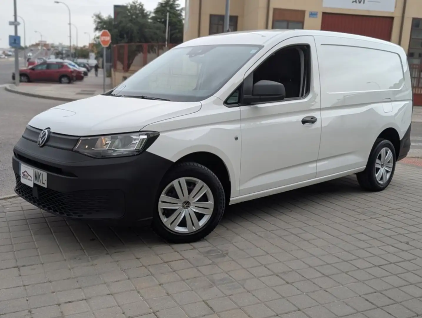 Volkswagen Caddy Furgón Maxi 2.0TDI 75kW Blanco - 1