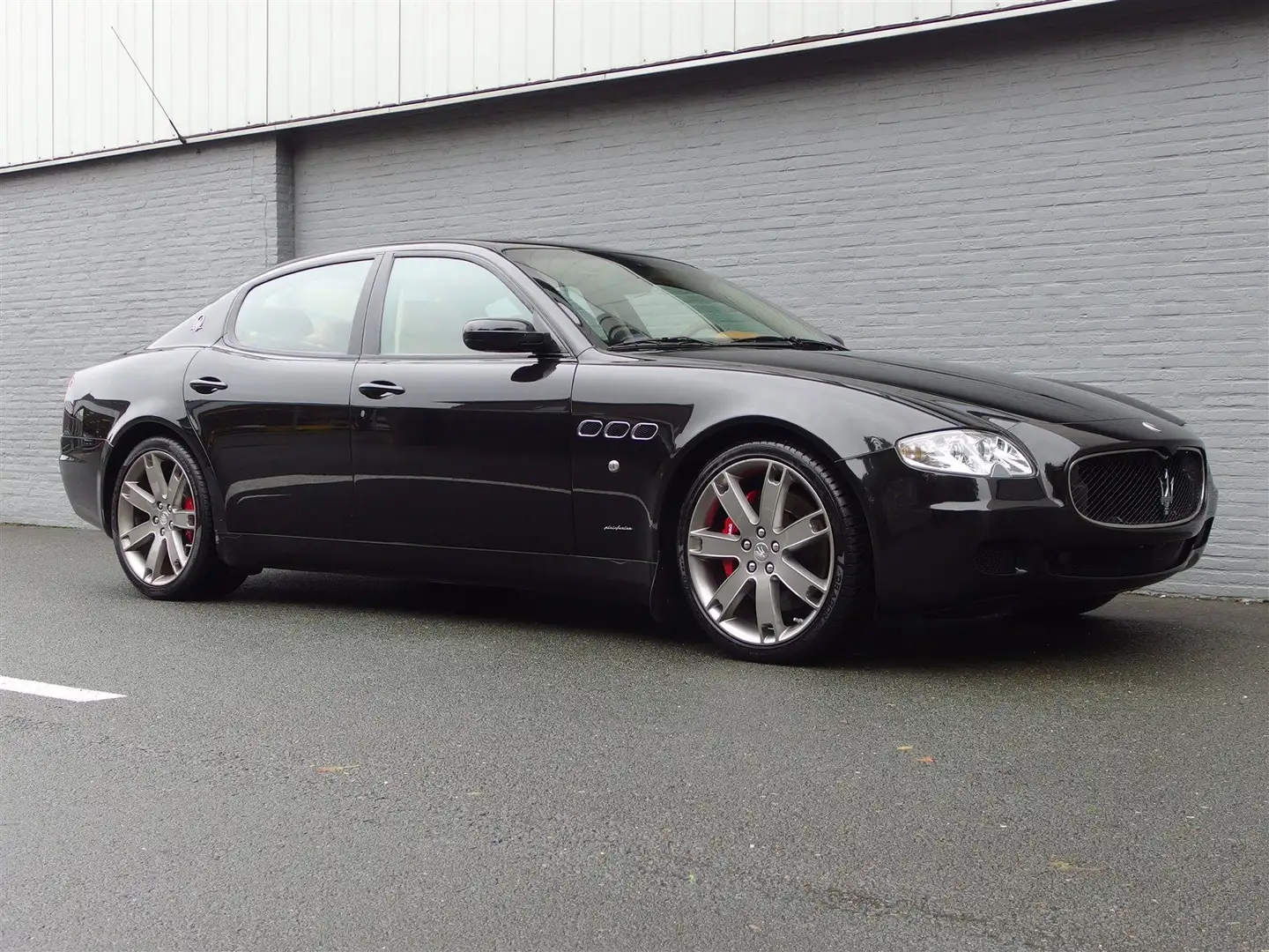 Maserati Quattroporte Sport GTS 2009 ZF Uniek en zeer mooi! (BTW Auto) Zwart - 1