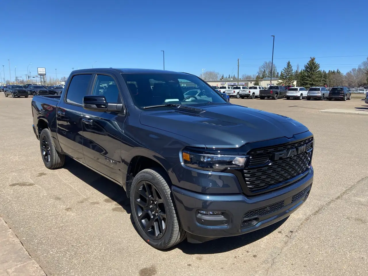 RAM 1500 снимка RAM 1500