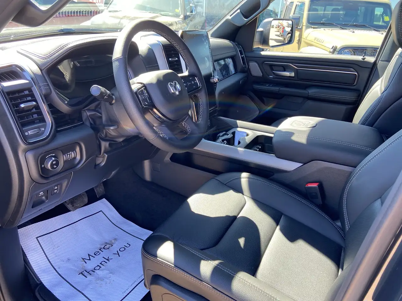 RAM 1500 снимка RAM 1500