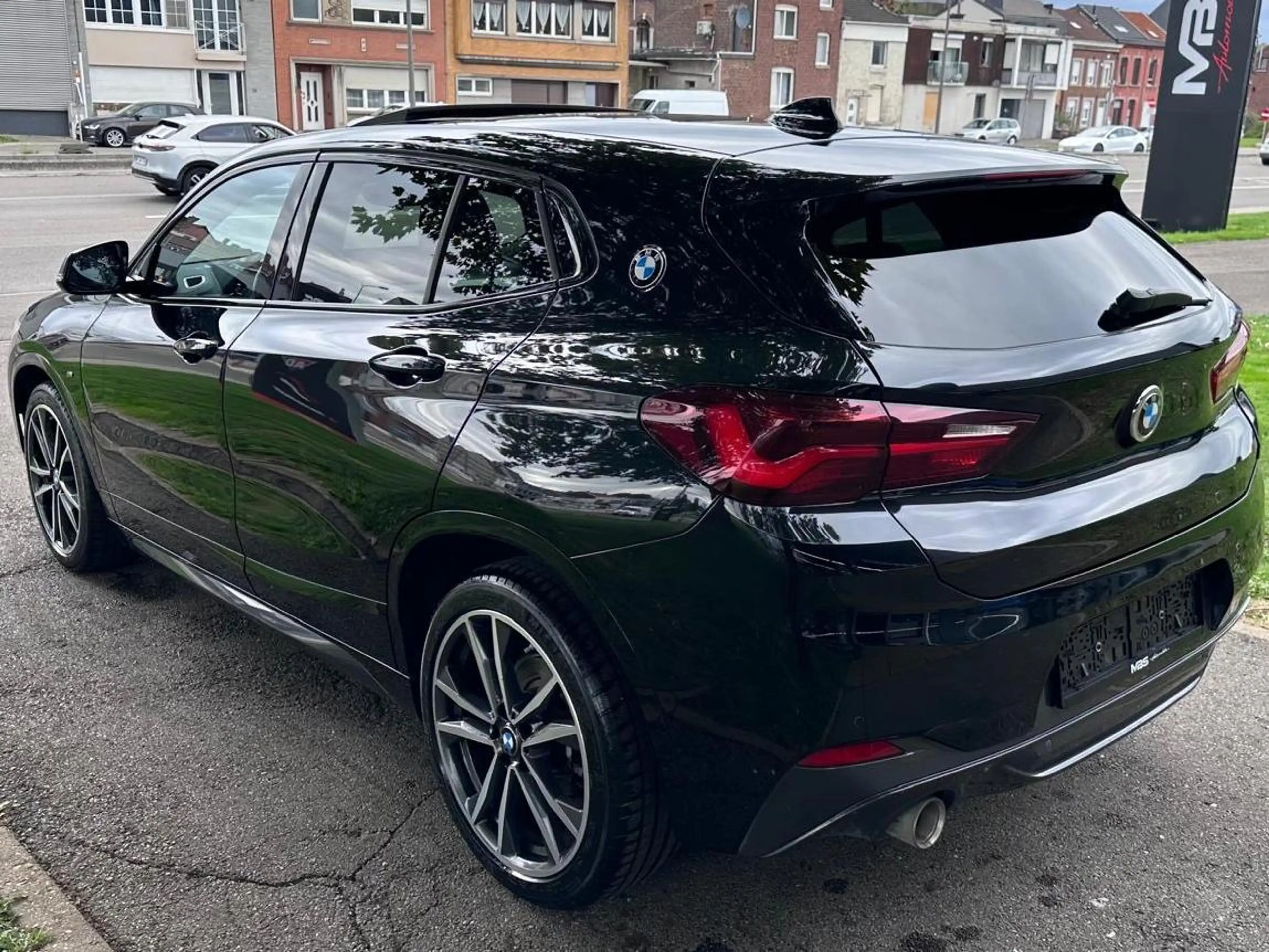 BMW X2 * SDRIVE16D* TVAC* PACK M* CAMERA* TOIT PANO* GARANTIE 12 MOIS* — photo 12