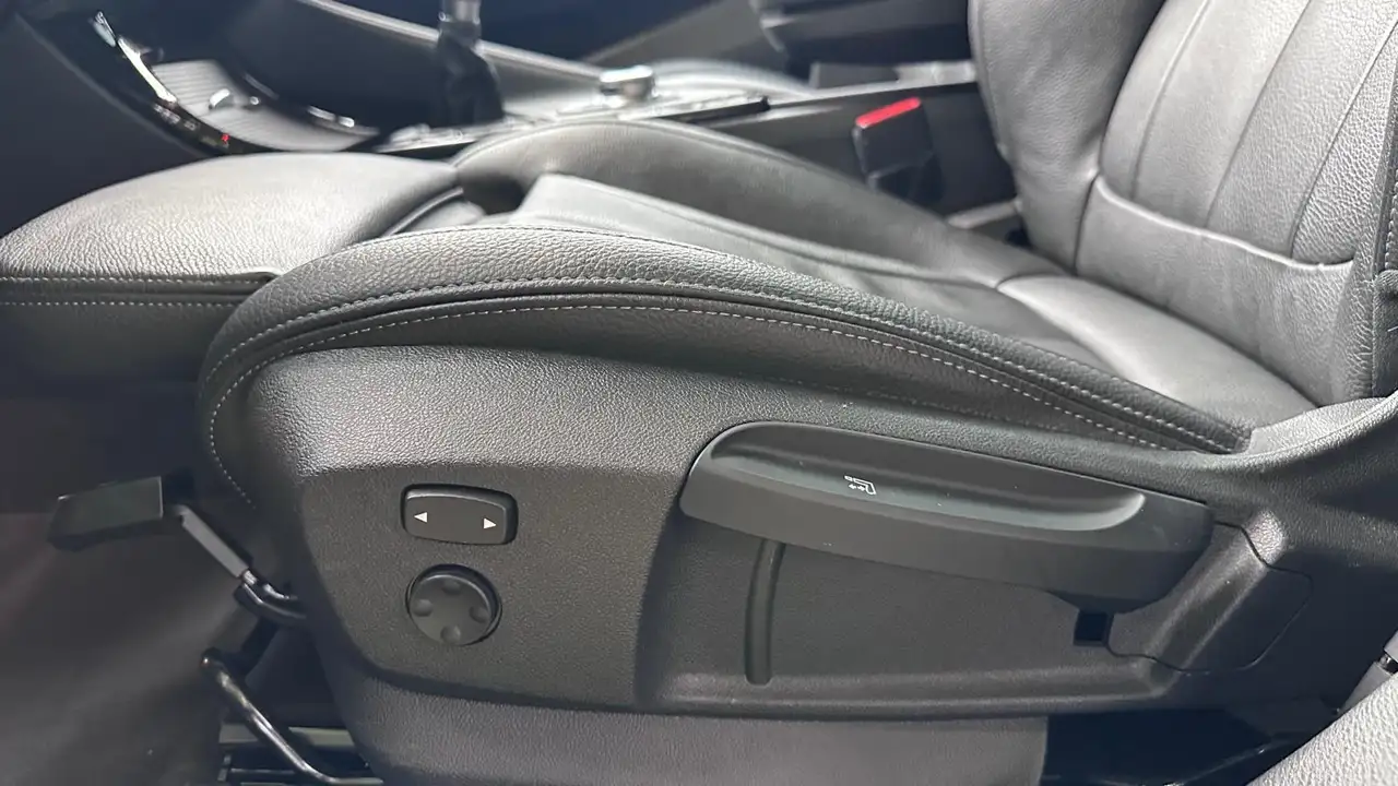 BMW X2 * SDRIVE16D* TVAC* PACK M* CAMERA* TOIT PANO* GARANTIE 12 MOIS*, миниатюра 17