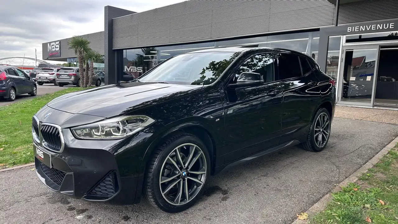 BMW X2 * SDRIVE16D* TVAC* PACK M* CAMERA* TOIT PANO* GARANTIE 12 MOIS*