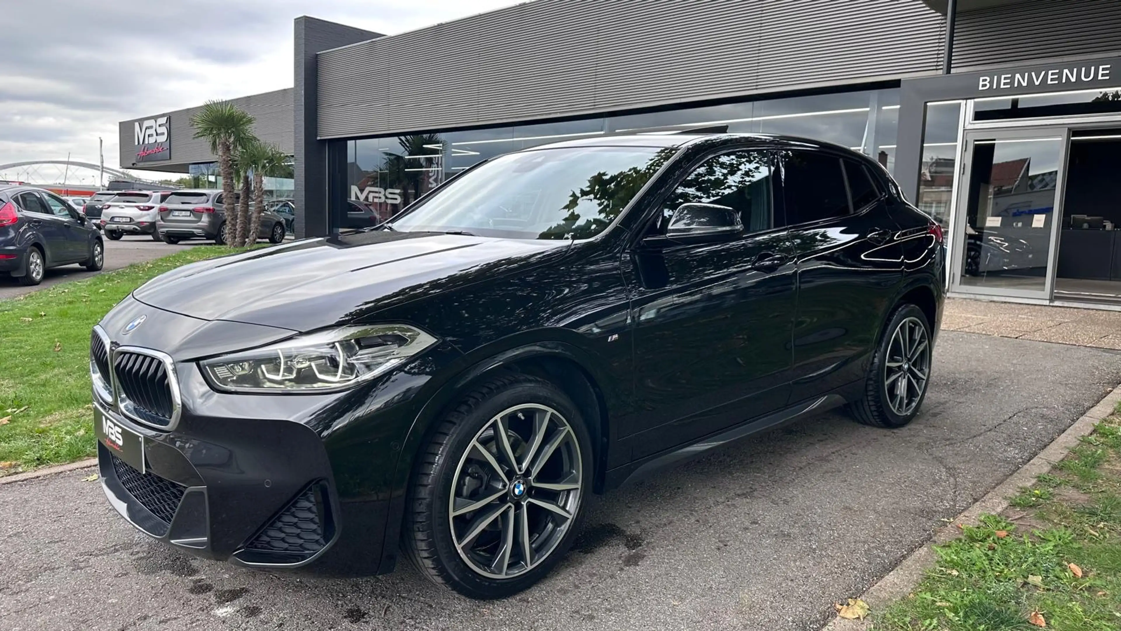 BMW X2 * SDRIVE16D* TVAC* PACK M* CAMERA* TOIT PANO* GARANTIE 12 MOIS*