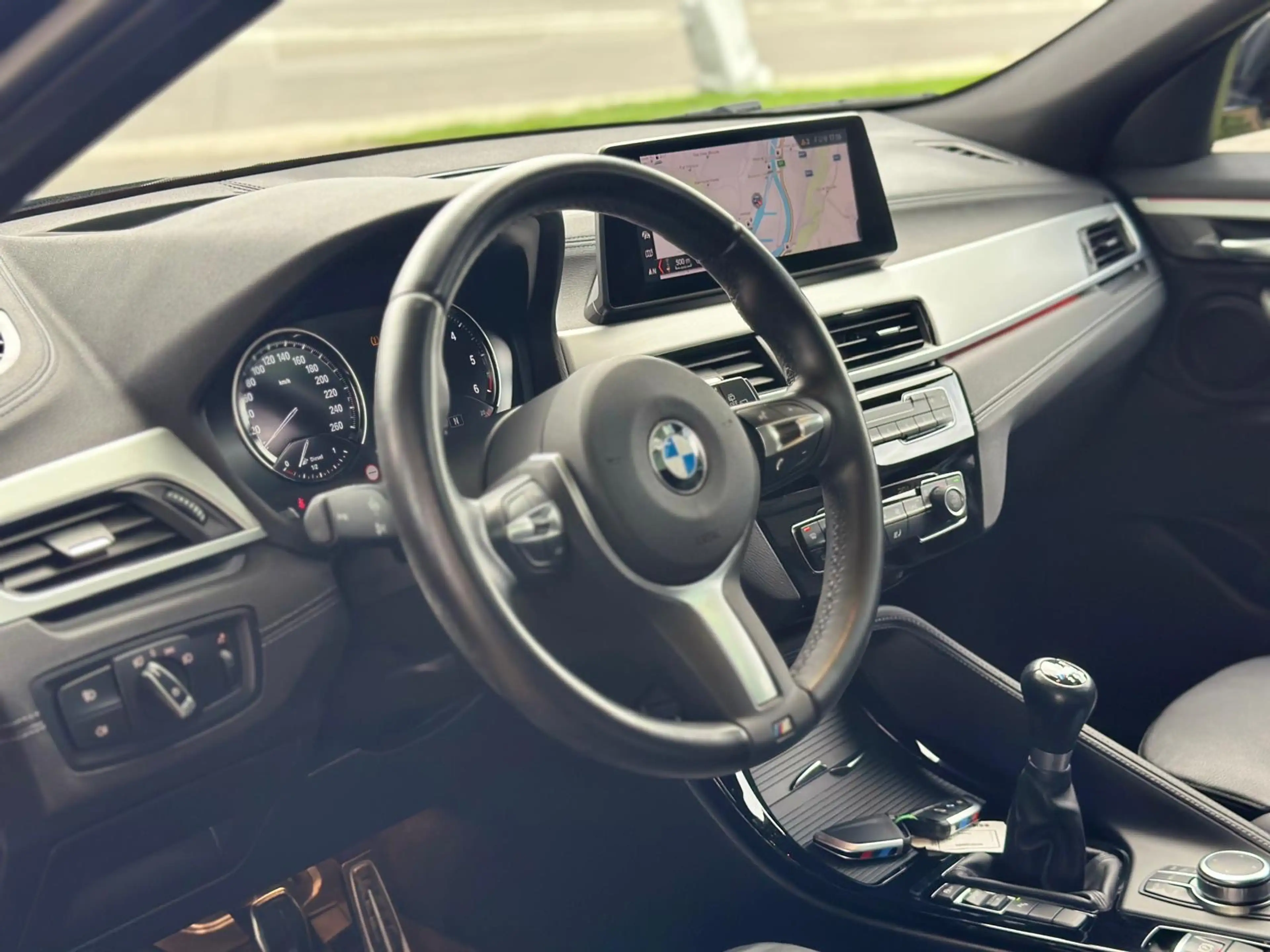 BMW X2 * SDRIVE16D* TVAC* PACK M* CAMERA* TOIT PANO* GARANTIE 12 MOIS* — photo 14
