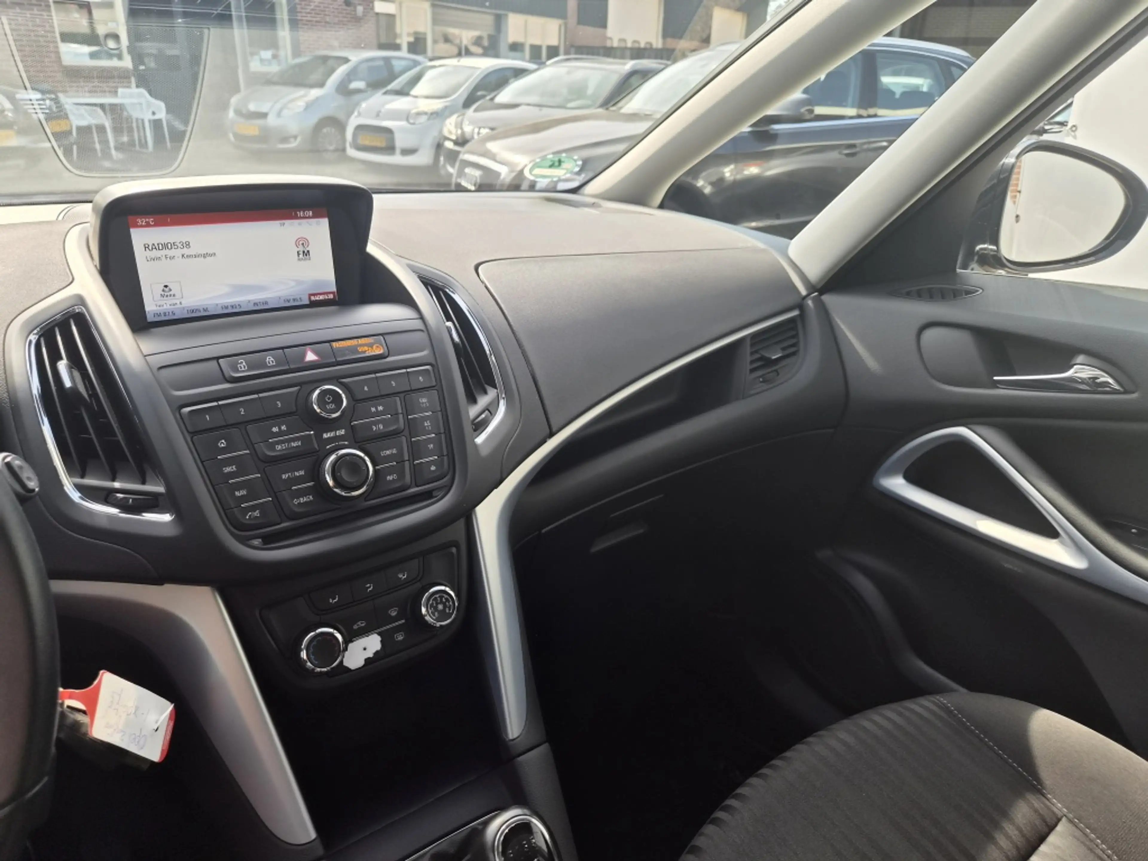 Opel Zafira Tourer 1.4 Business+ — photo 10
