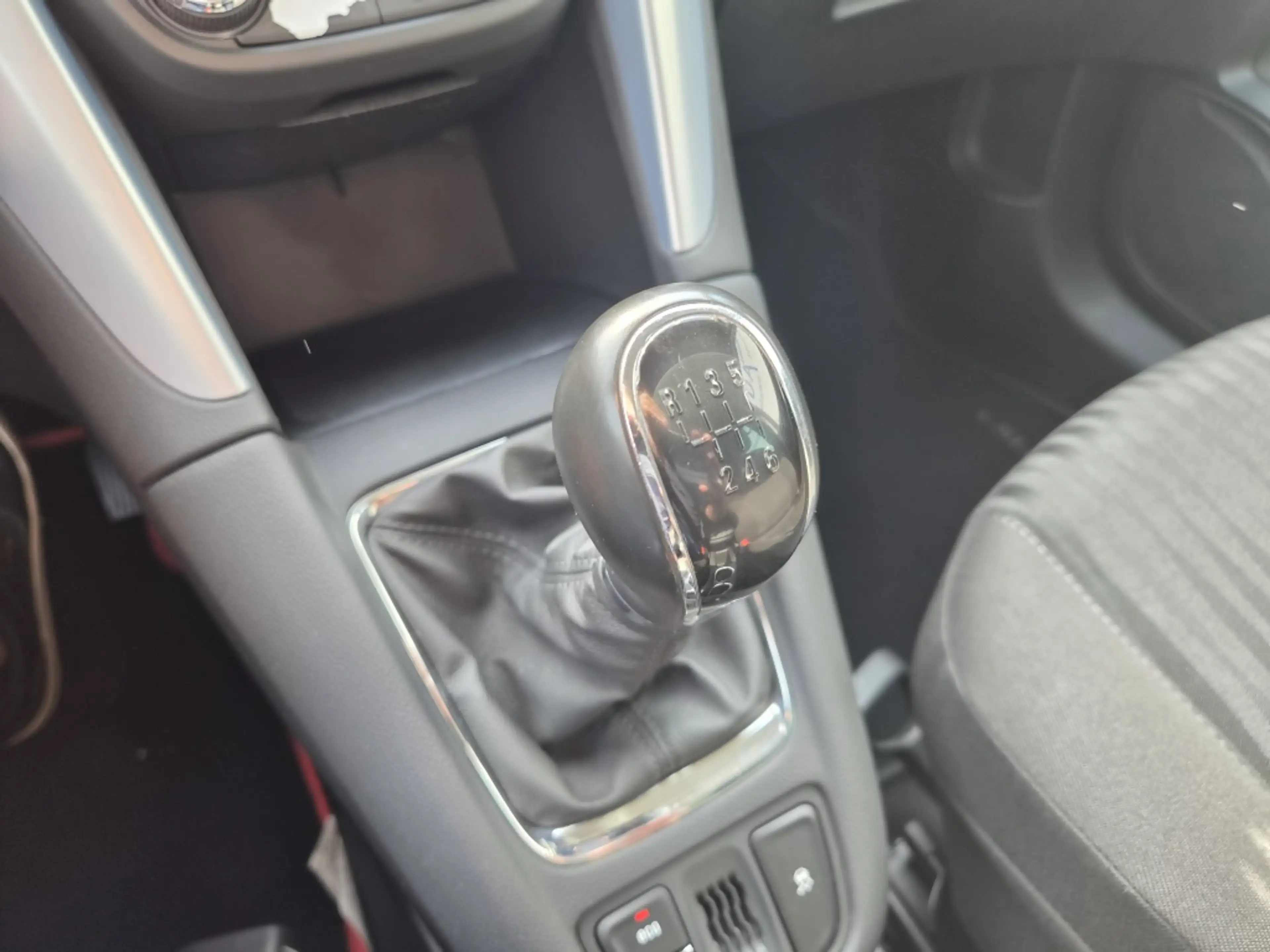 Opel Zafira Tourer 1.4 Business+ — photo 14
