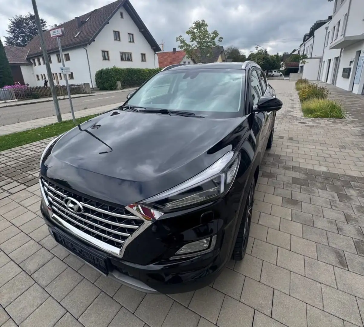Hyundai TUCSON 1.6 GDi 4WD DCT Premium Zwart - 1
