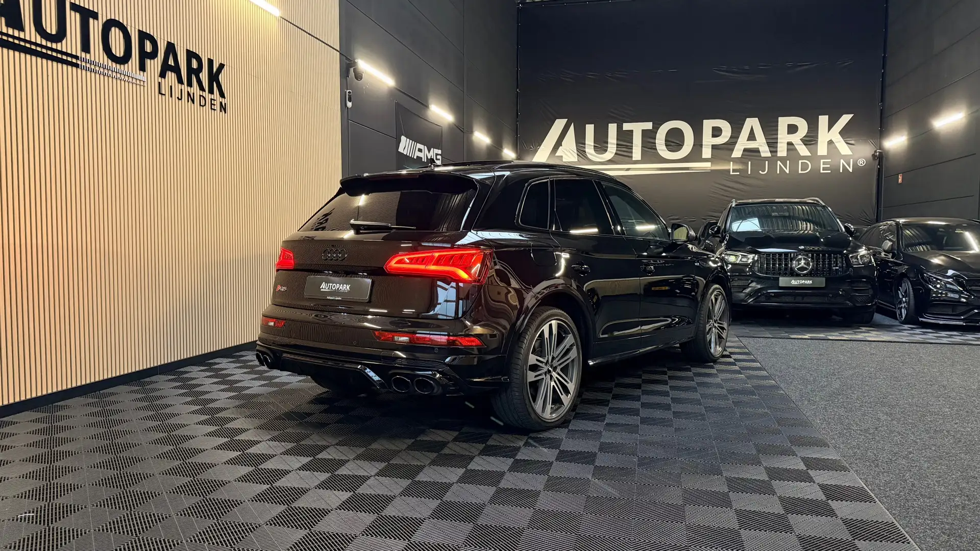 Audi SQ5 3.0 TFSI SQ5 quattro PANO|B&O|KEYLESS|LUCHTVERING| Zwart - 2