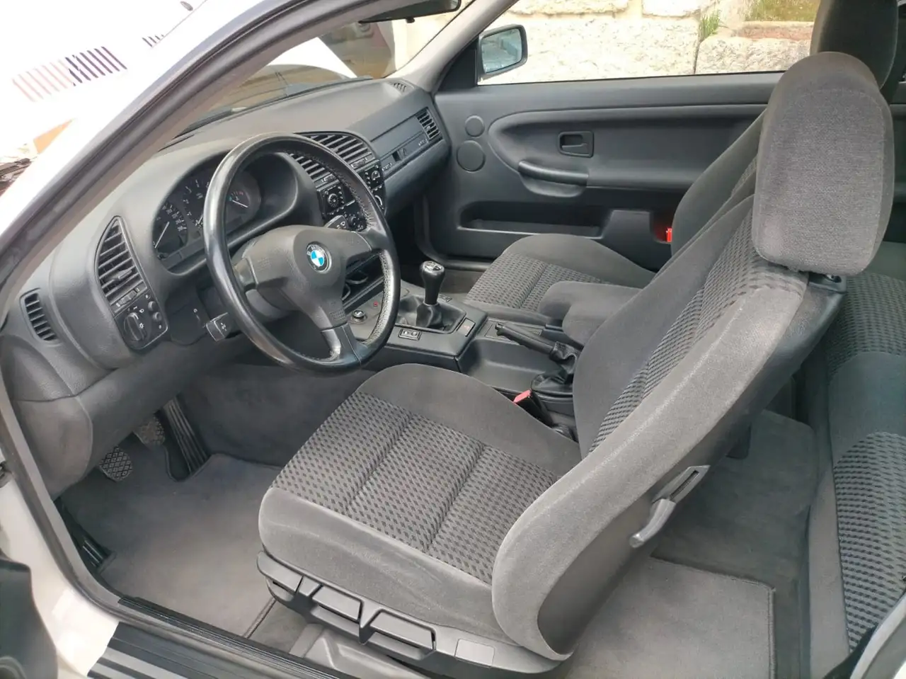 BMW 318is, foto 4