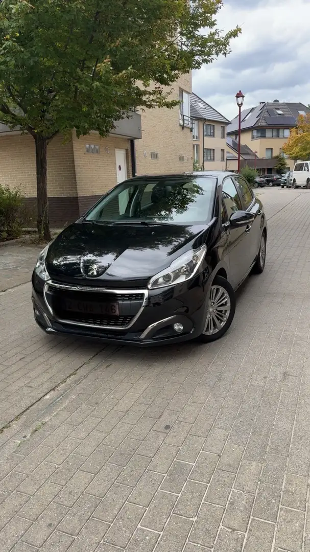 Peugeot 208 1.2 PureTech Signature S&S (EU6.2) - 1