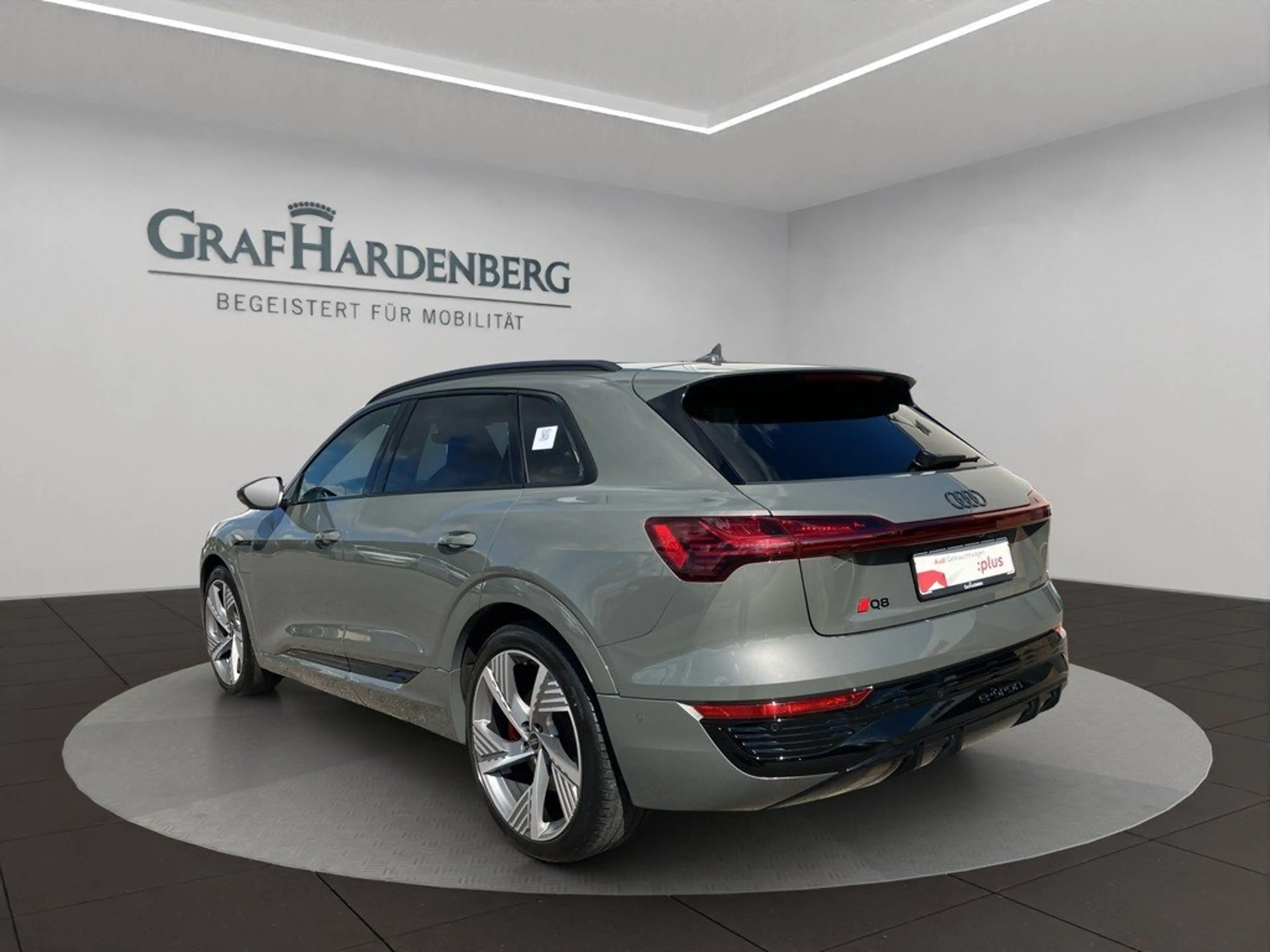 Audi Q8 e-tron 55 qu. S line Matrix B&O 360° ACC AHK — photo 8