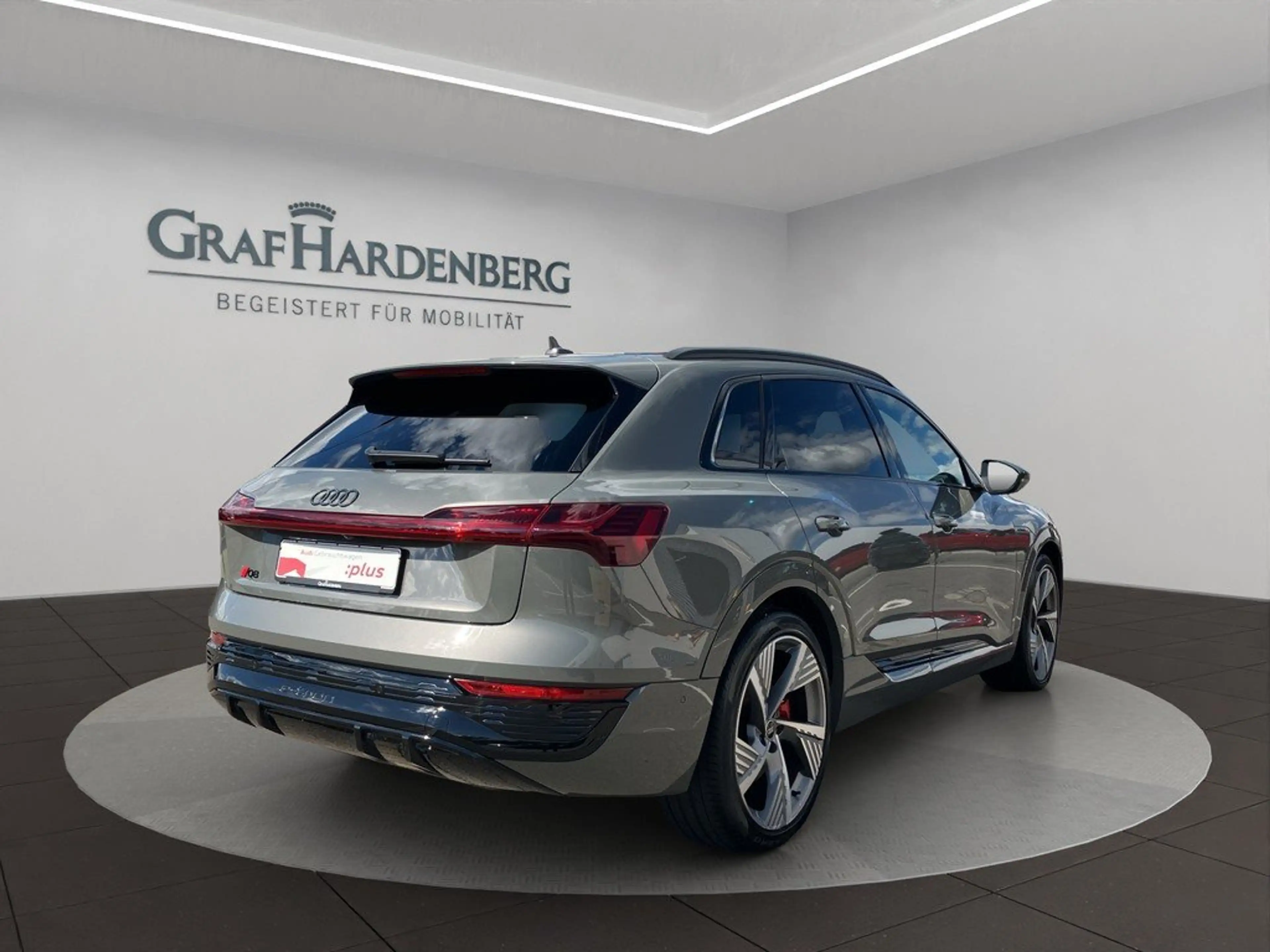 Audi Q8 e-tron 55 qu. S line Matrix B&O 360° ACC AHK — photo 2