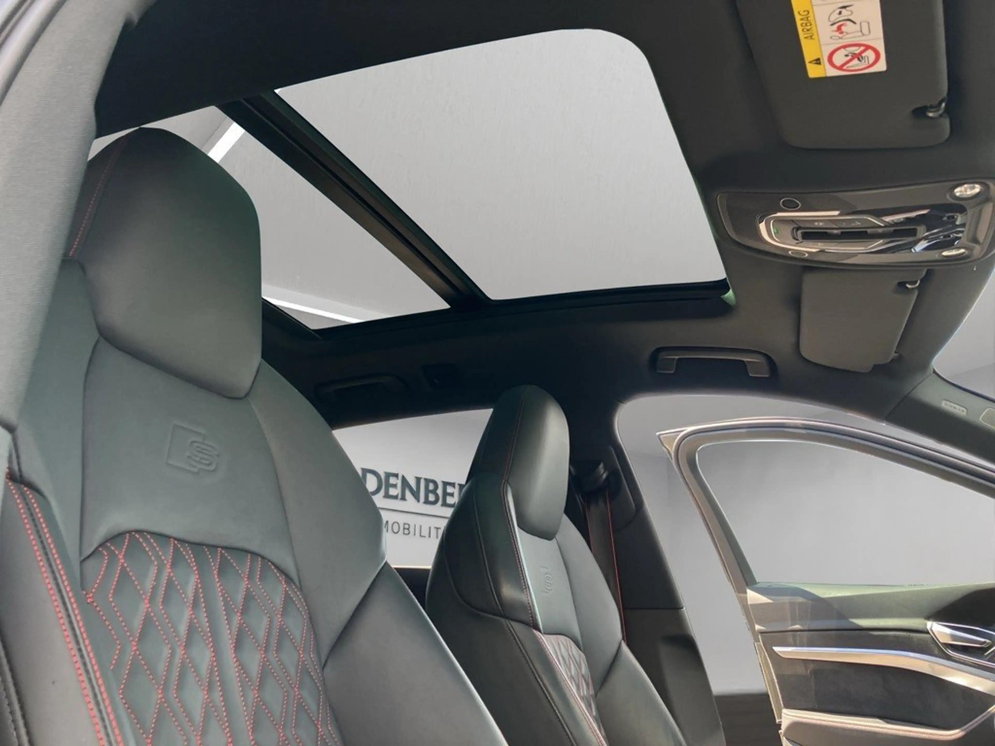 Audi Q8 e-tron 55 qu. S line Matrix B&O 360° ACC AHK — photo 9