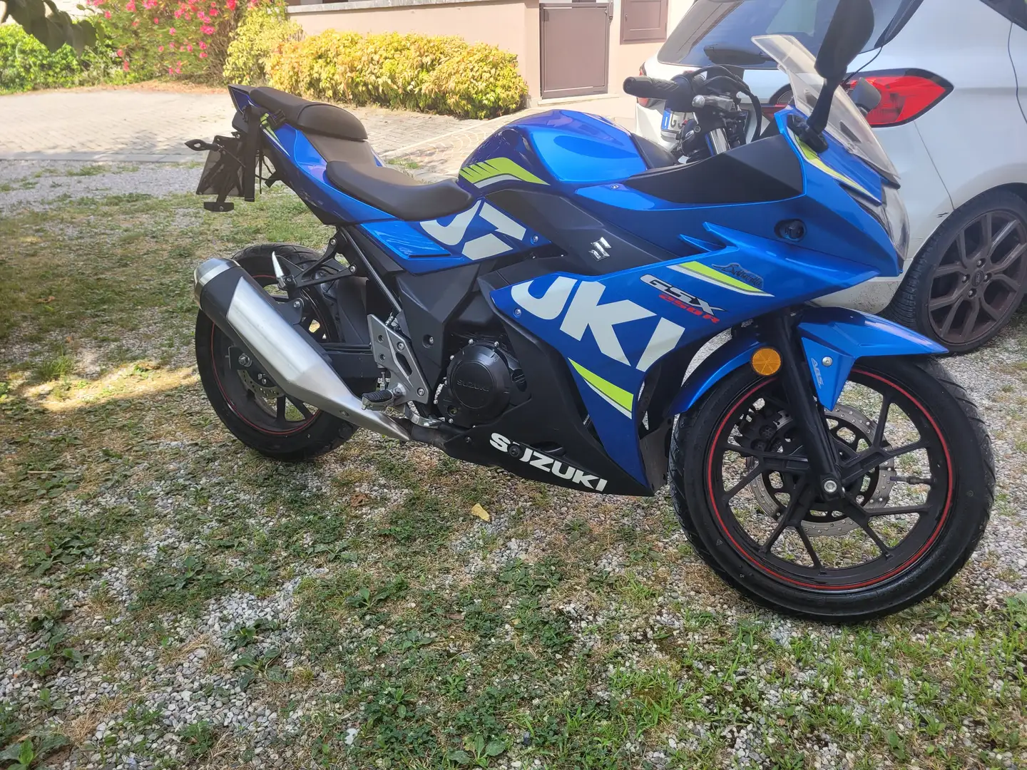 Suzuki GSX 250 R blu gp Abs anno 2018 Blau - 2