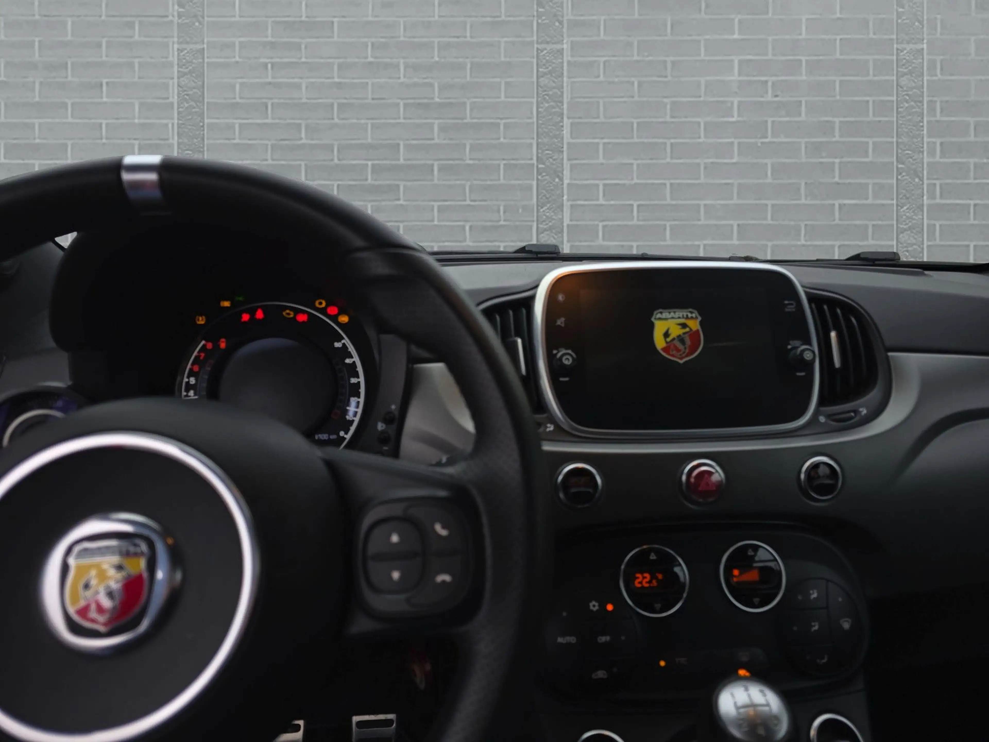 Abarth 595 Pista App Connect+PDC+Zahnriemen neu — photo 12