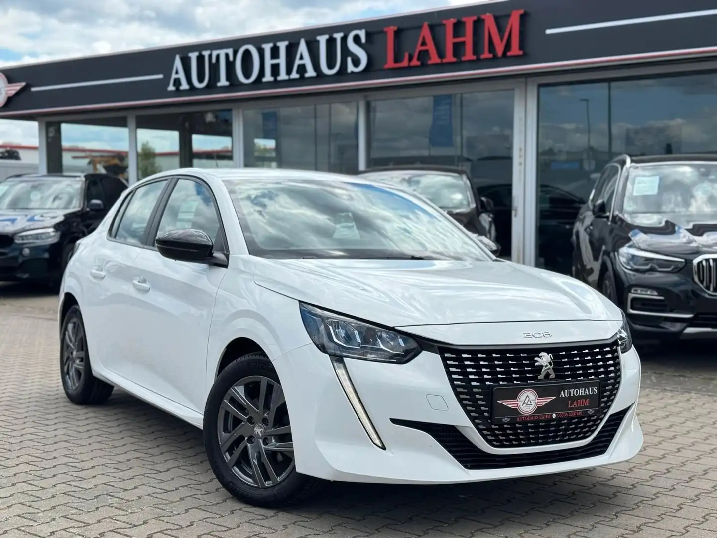 Peugeot 208 Active Pack PURETECH*AUTO.*LED*PDC*SPURHALTE Weiß - 1