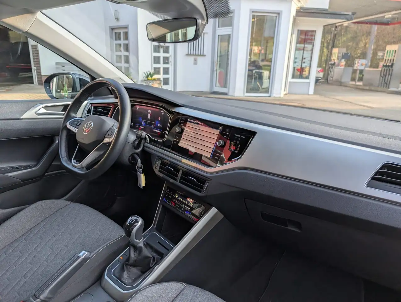 Volkswagen Taigo 1.0 TSI Move Navi SHZ PDC DAB Assist 8