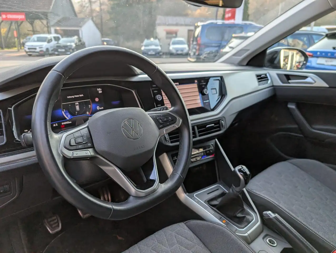 Volkswagen Taigo 1.0 TSI Move Navi SHZ PDC DAB Assist 6