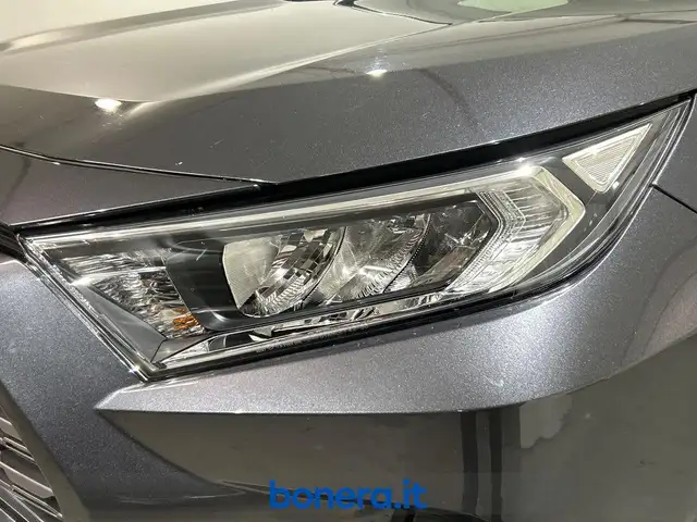 Toyota Rav4 view 10