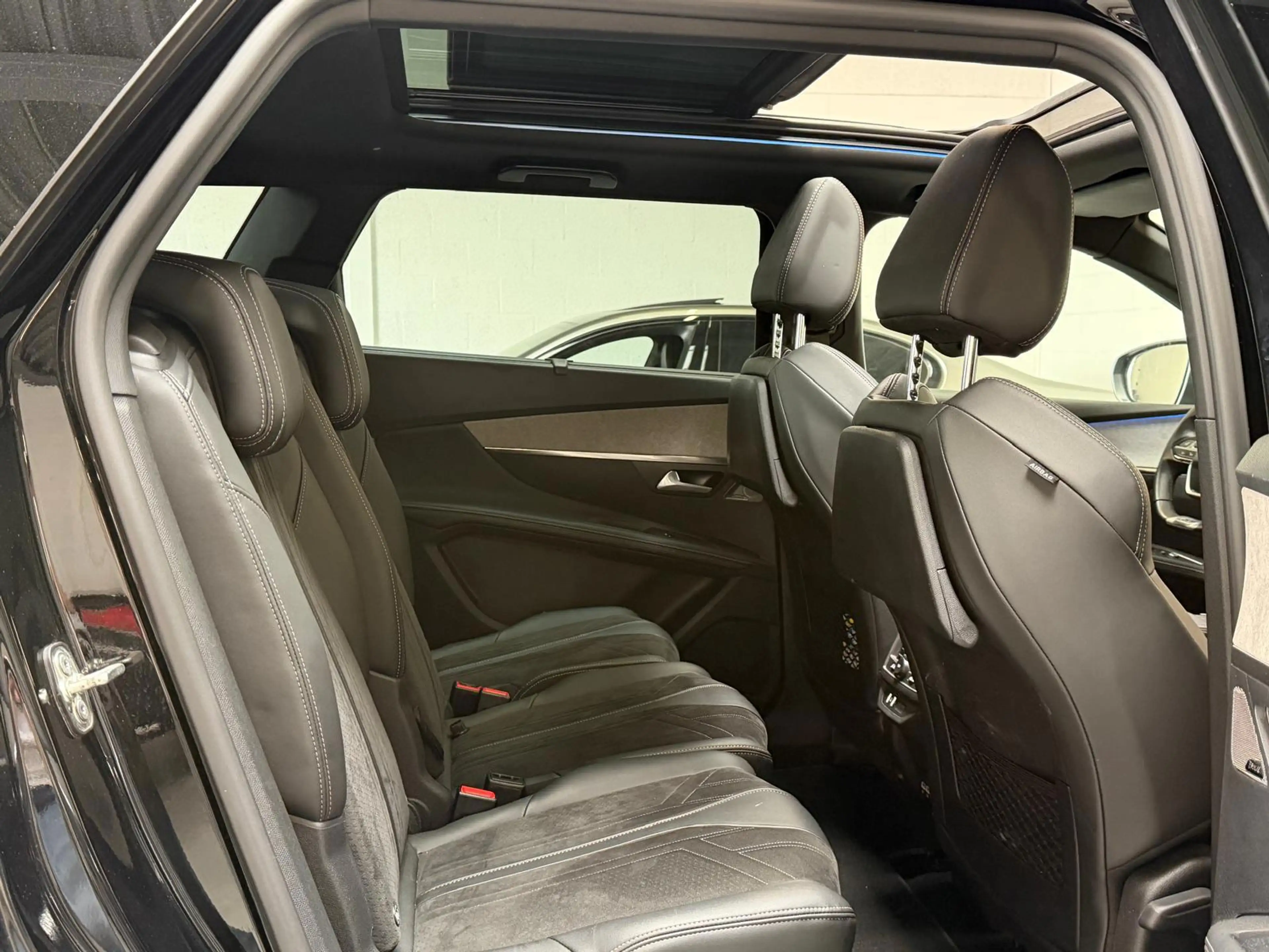 Peugeot 5008 1.2 PureTech GT - PANORAMADAK - FOCAL - 7P - SFEER — photo 27