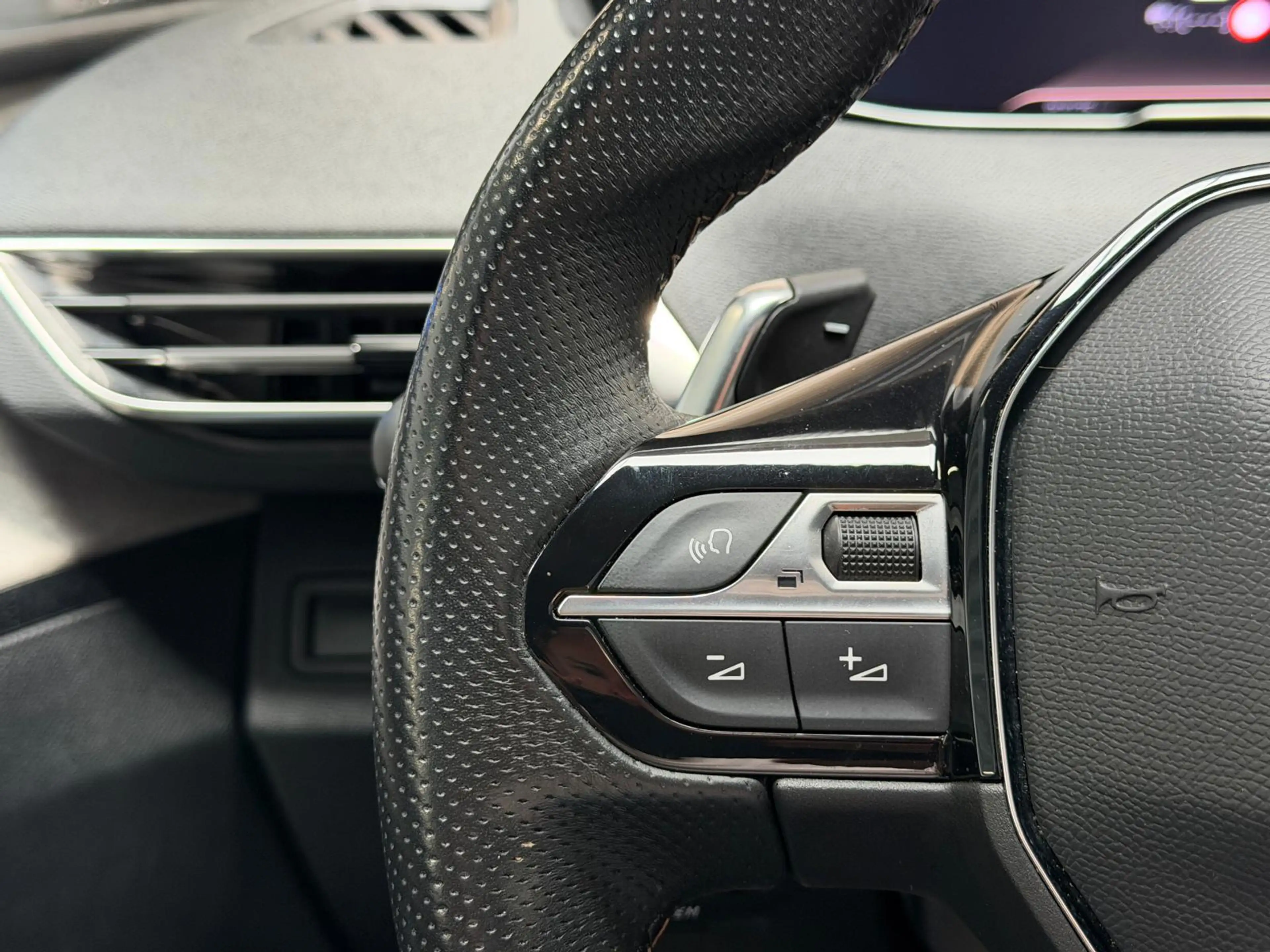 Peugeot 5008 1.2 PureTech GT - PANORAMADAK - FOCAL - 7P - SFEER — photo 6