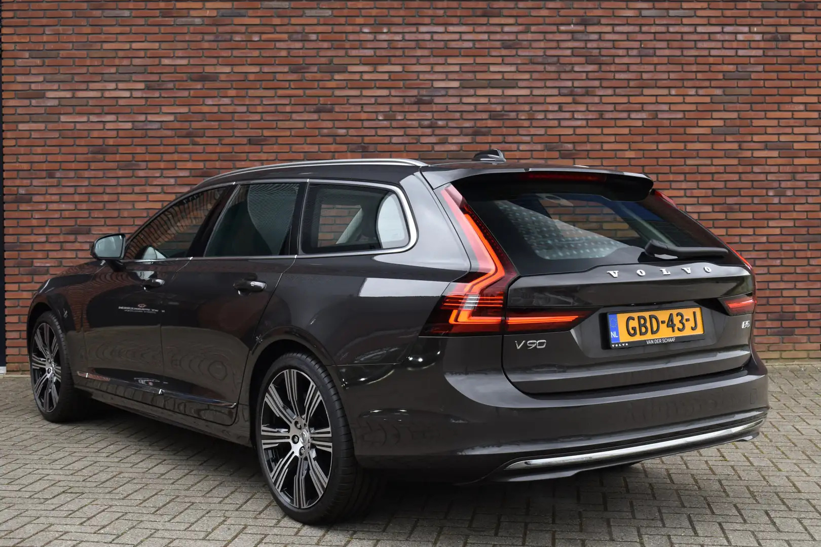 Volvo V90 B5 265PK Plus Bright | 360 Camera | 20'' | Gris - 2