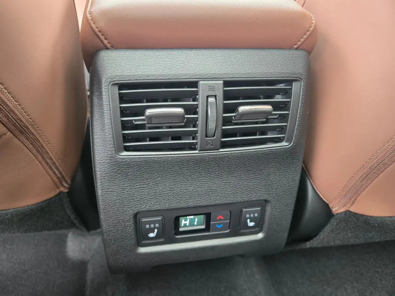 Mitsubishi Outlander fotografie Mitsubishi Outlander