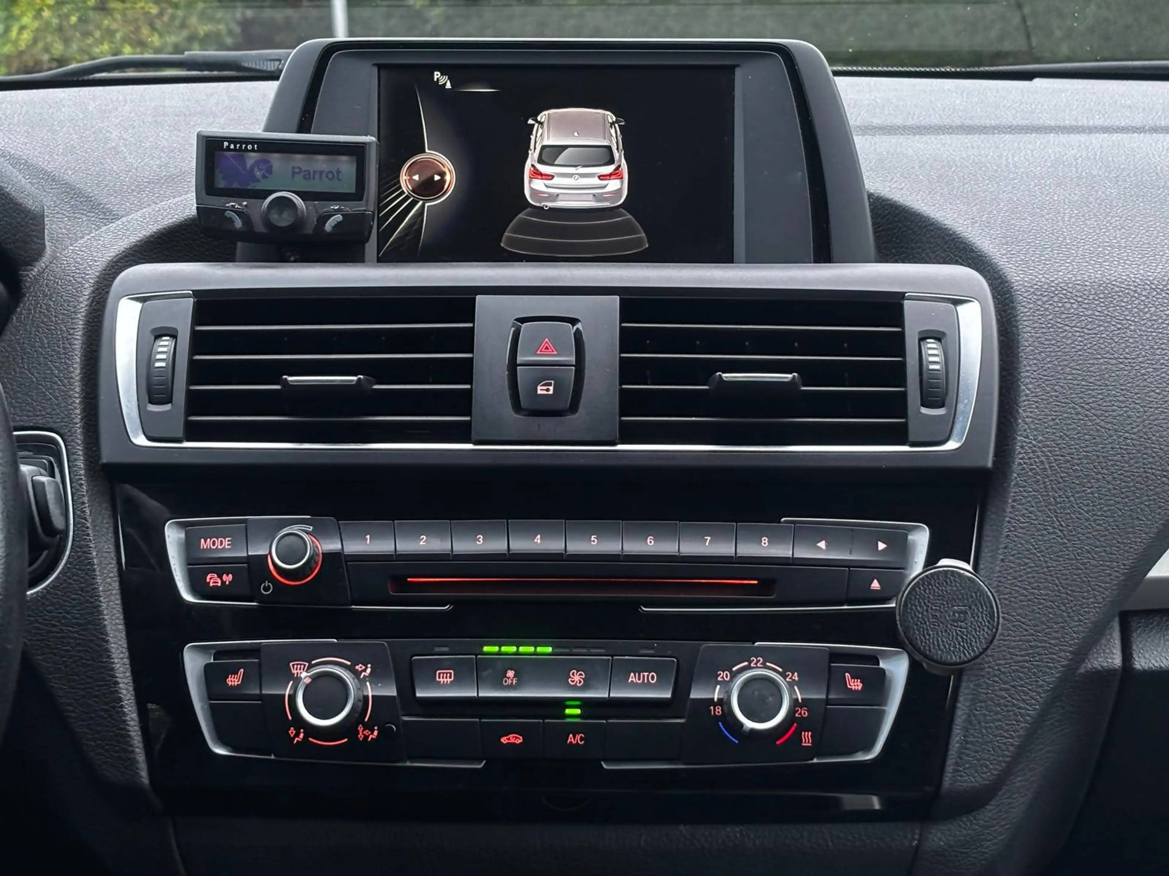 BMW 116 116i — photo 12