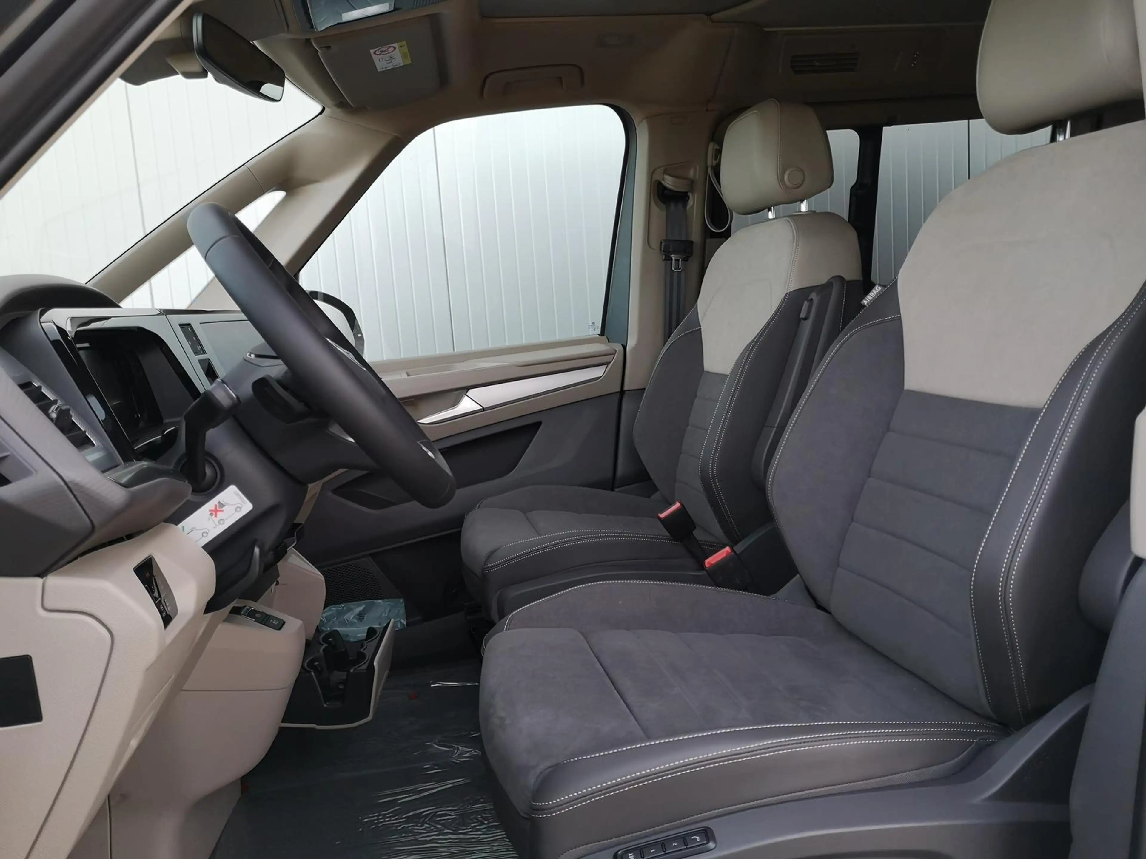 Volkswagen T7 California Beach Camper 2.0TDI DSG GV5 High+ 110 kW (150 P... — photo 10