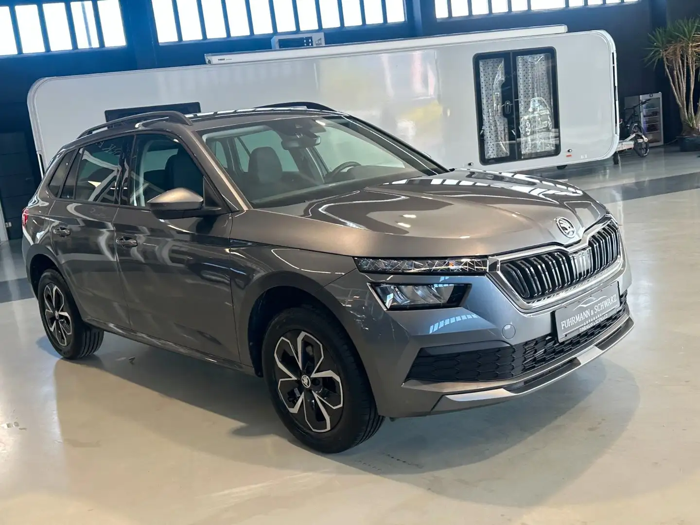 Skoda Kamiq 1.0 TSI Ambition Balero Sitzheizung AHK Grigio - 1