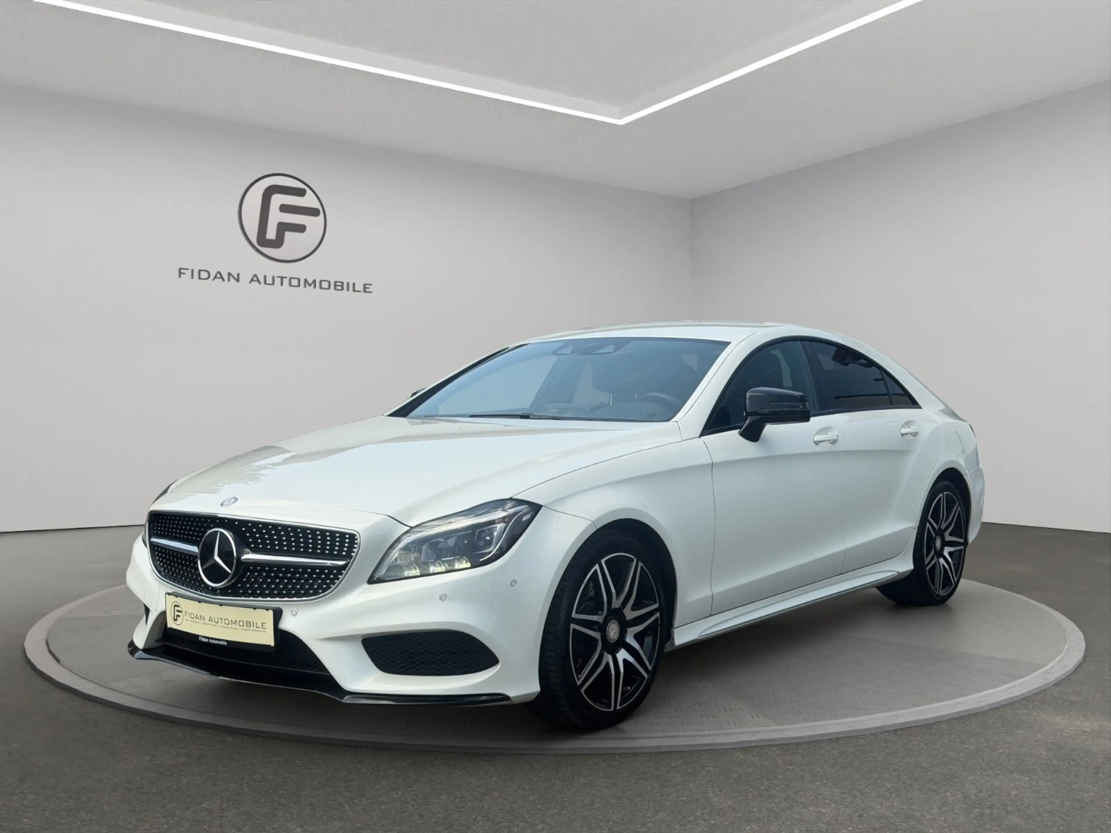 Mercedes-Benz CLS 350 d AMG-Line 4Matic*Designo*Night*MBEAM*Dis