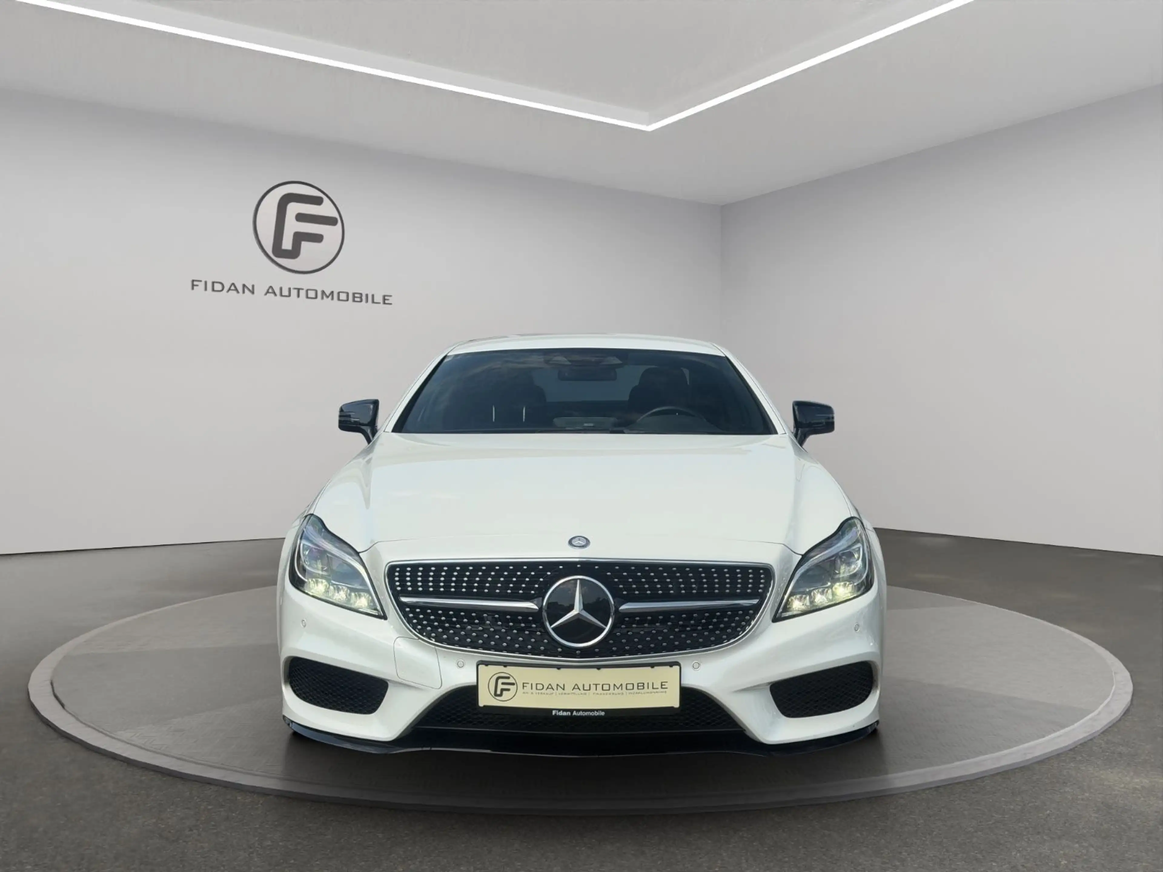 Mercedes-Benz CLS 350 d AMG-Line 4Matic*Designo*Night*MBEAM*Dis — photo 8