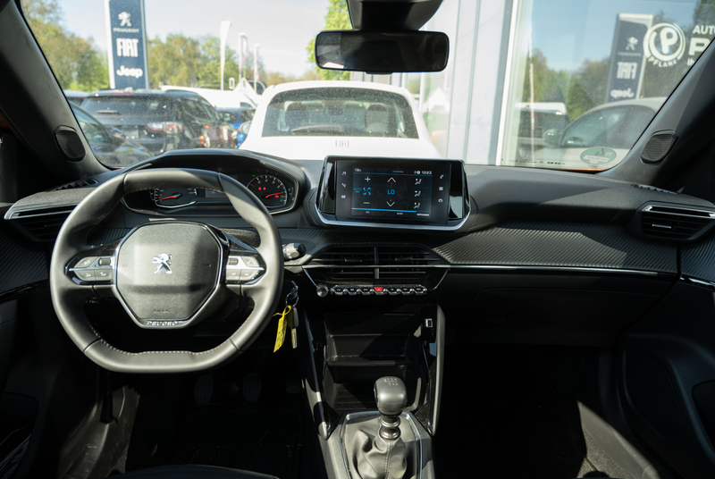 Peugeot 2008 Active Pack 1.2 PureTech 100 *GW-TOP-DEAL* — photo 3