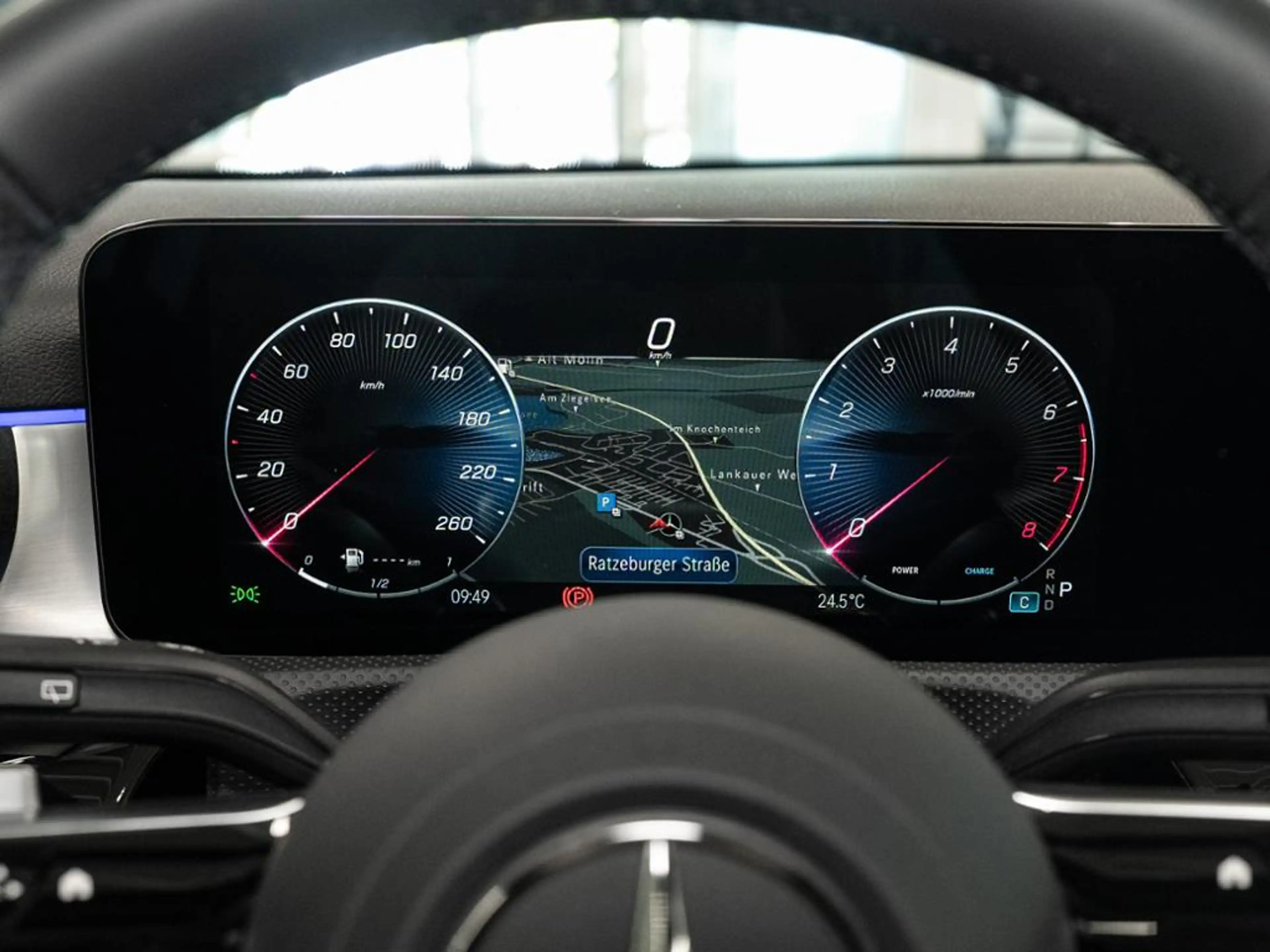 Mercedes-Benz A 200 AMG NIGHT MULTI 360 DISTR KAMERA PANO SPUR — photo 10