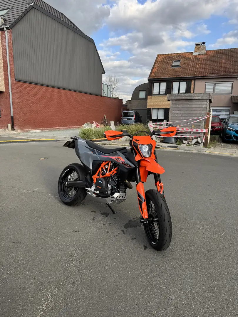 KTM 690 SMC R Gris - 1