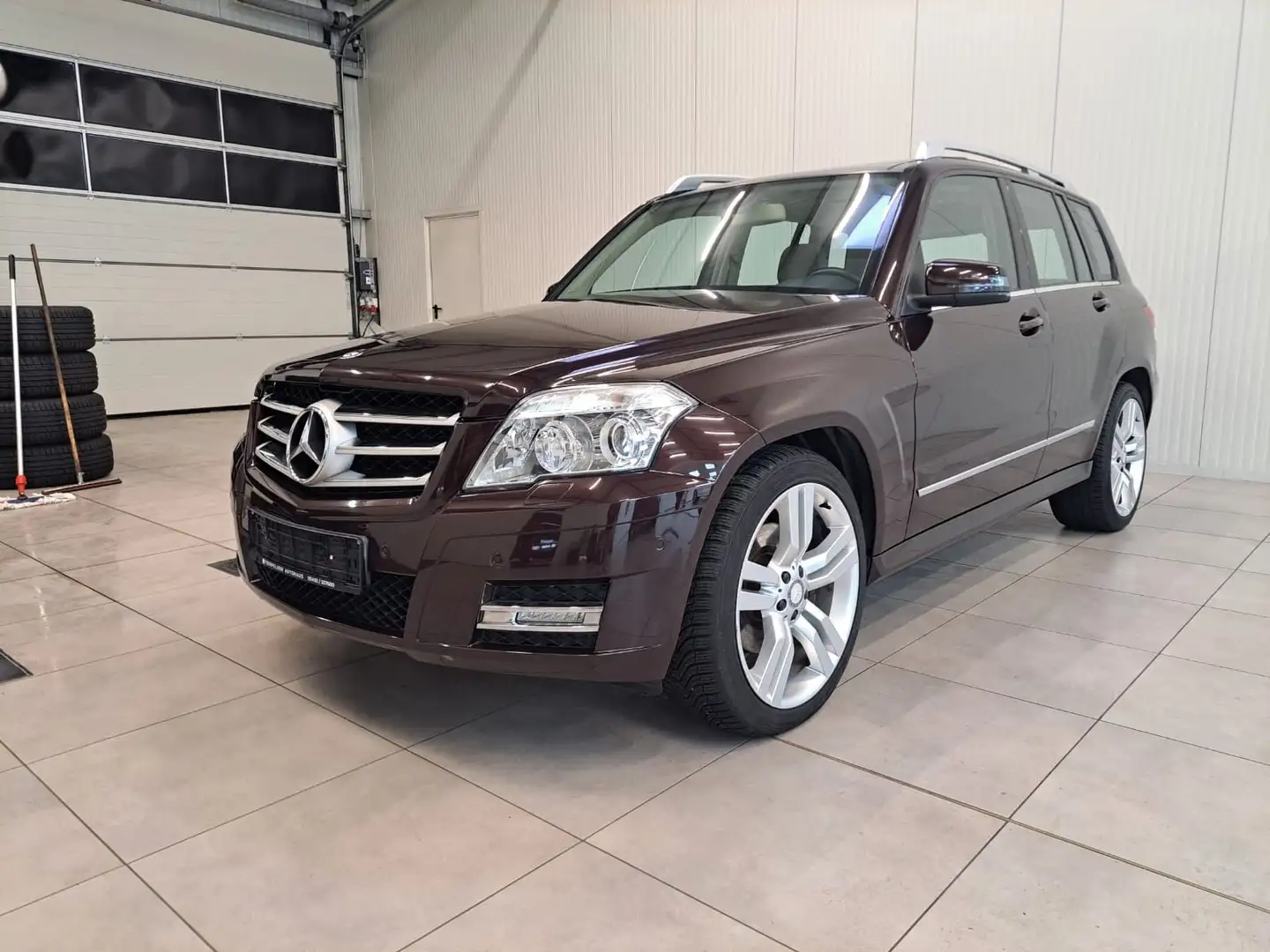 Mercedes-Benz GLK 350 CDI 4Matic / PANO / LEDER / NAVI / Marrón - 1