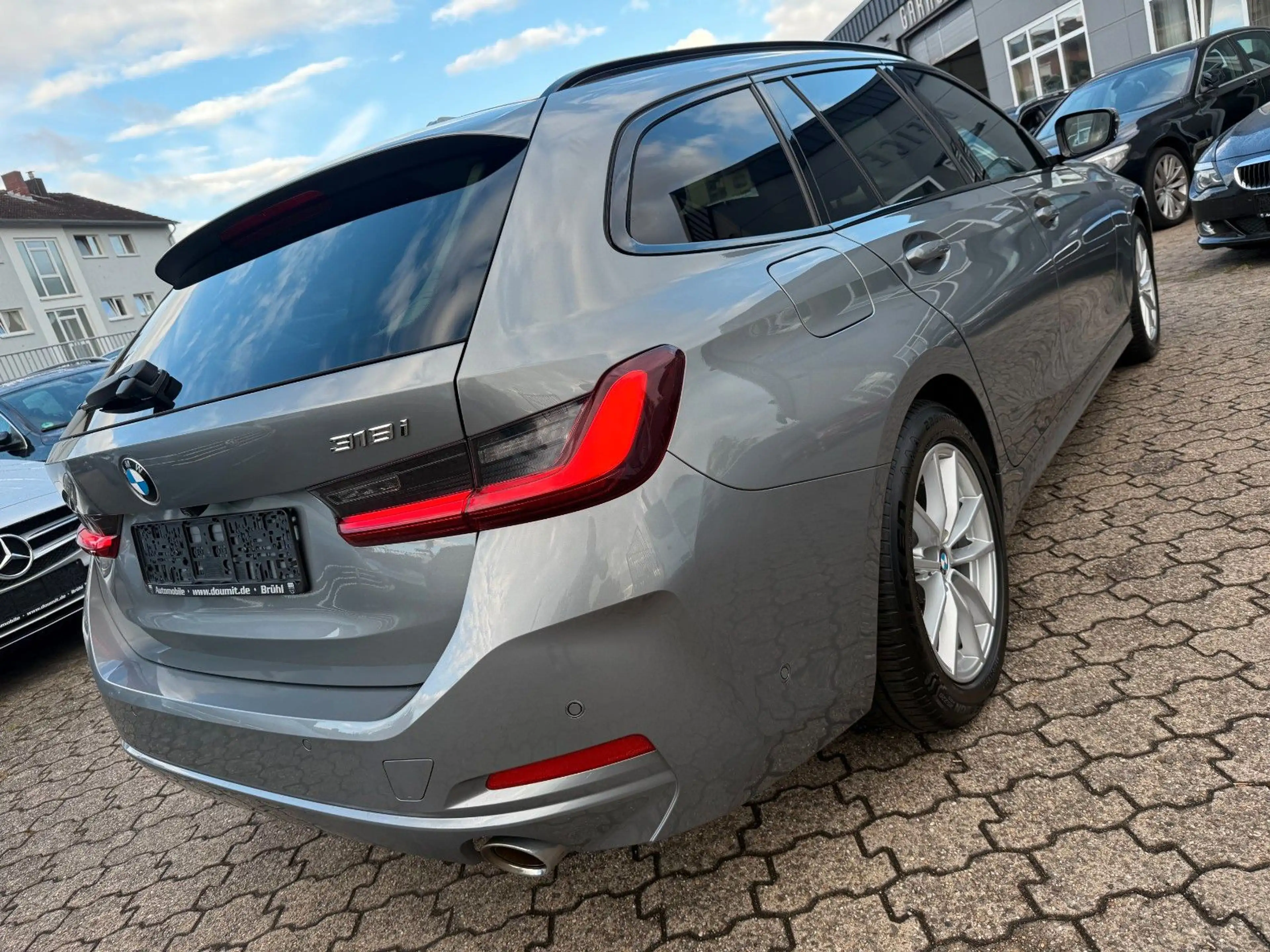 BMW 318 i Touring Automatik, Kamera, Head-Up — photo 8