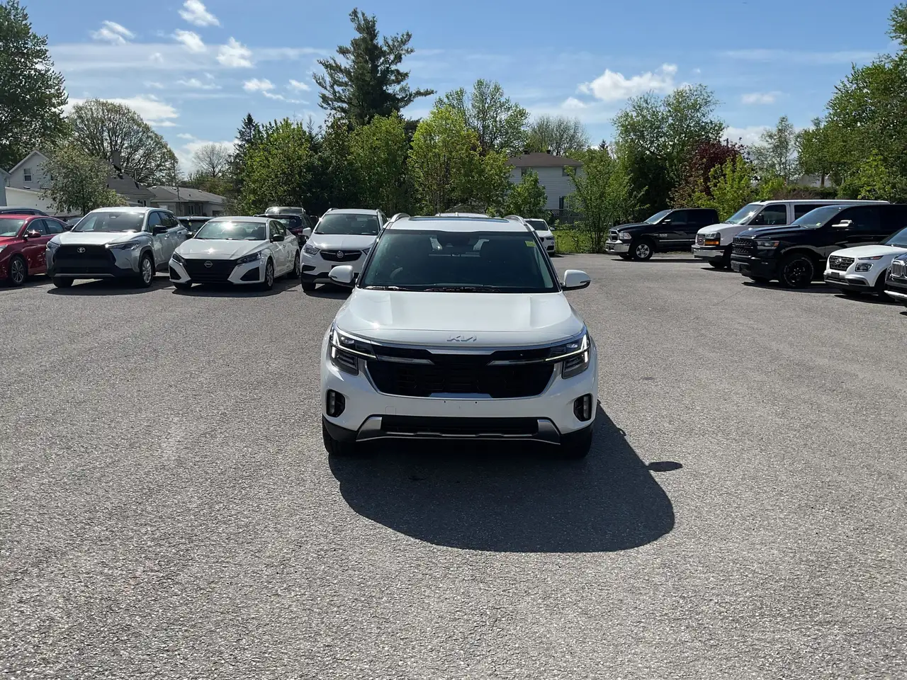 Kia Seltos photo Kia Seltos