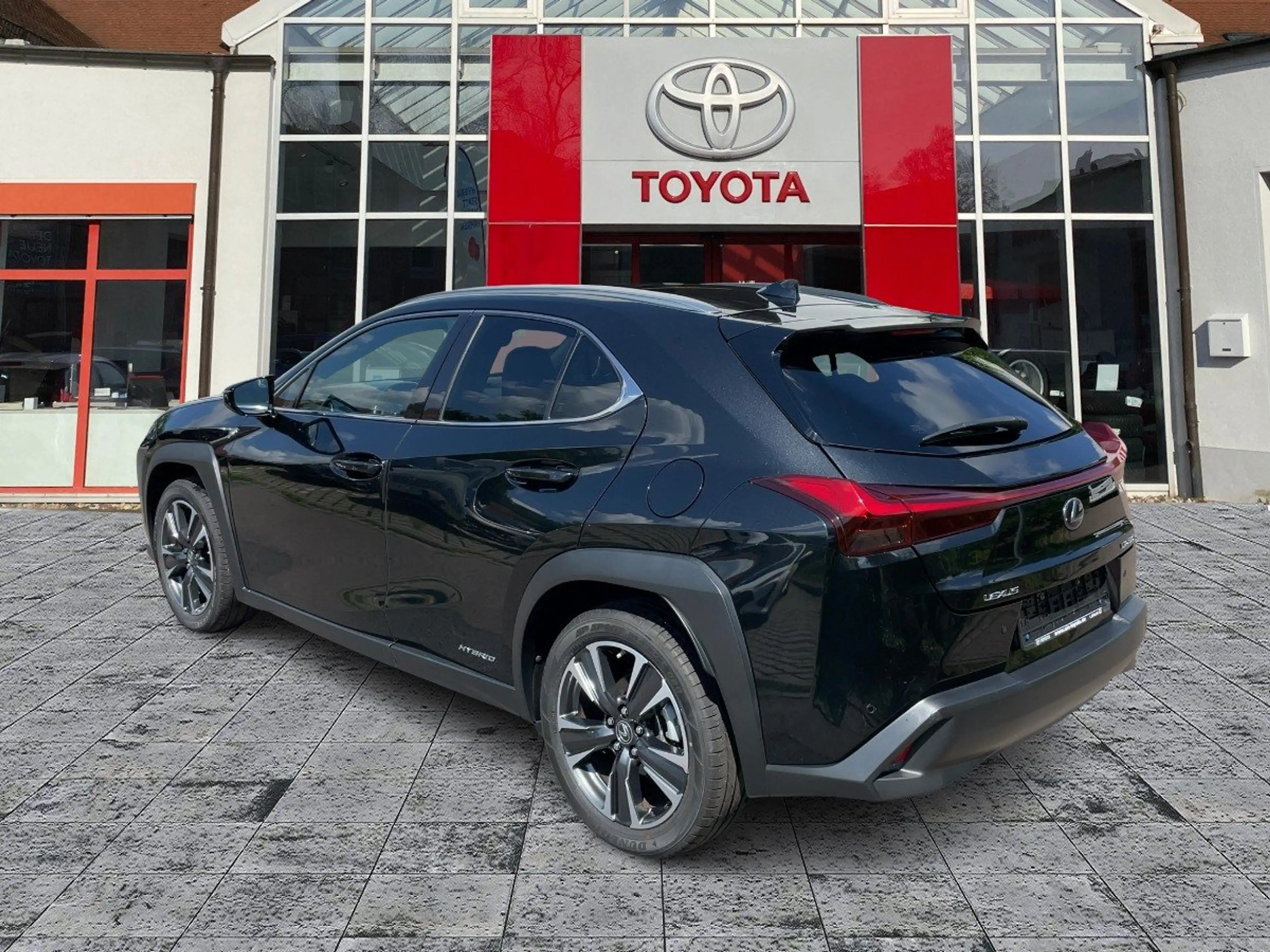 Lexus UX 250h Style Edition ACC+LED+2xKlima+Fernlichtass.+LM — photo 4