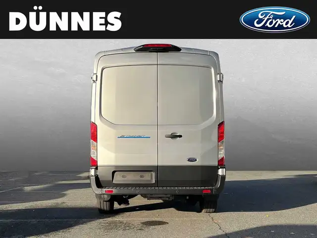 Ford Transit view 7