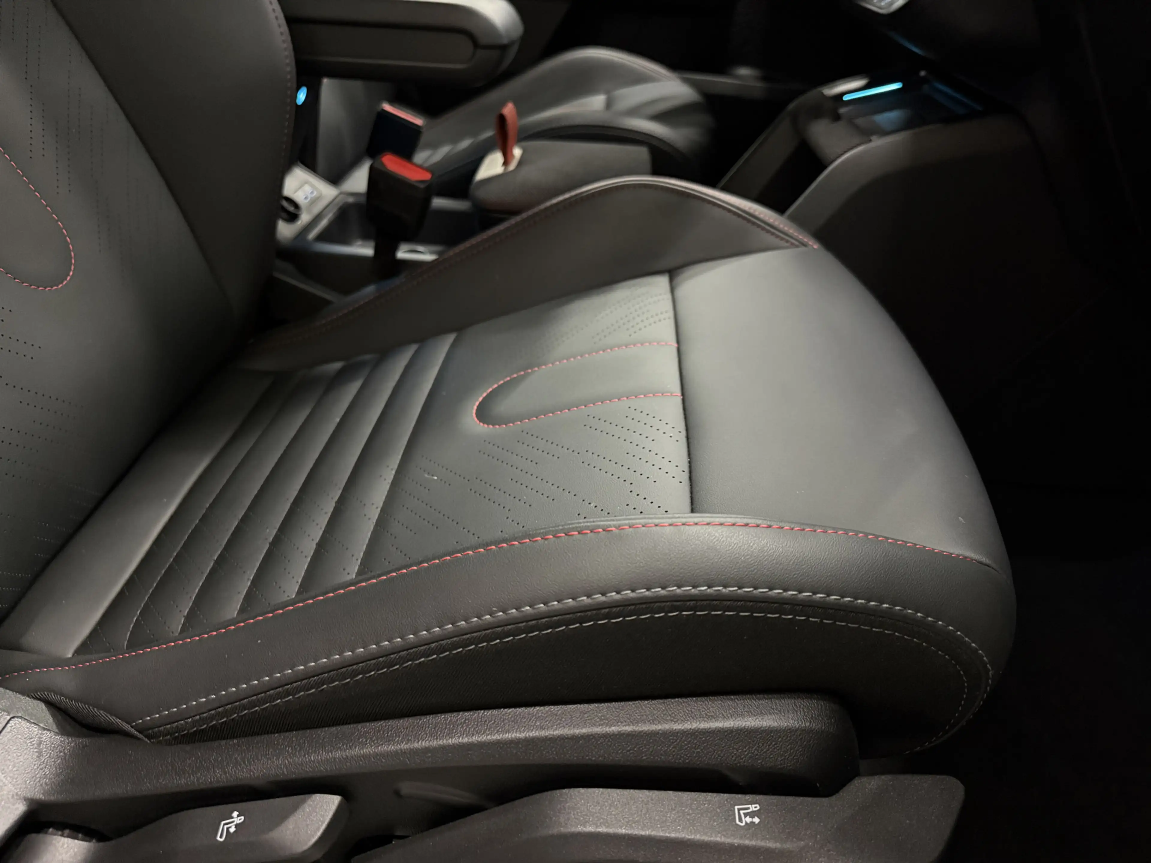 MINI John Cooper Works Countryman 1.5 C XL BLACK PANO/H&K/HEAD-UP/OLED-SCHERM/20"/JC — photo 46