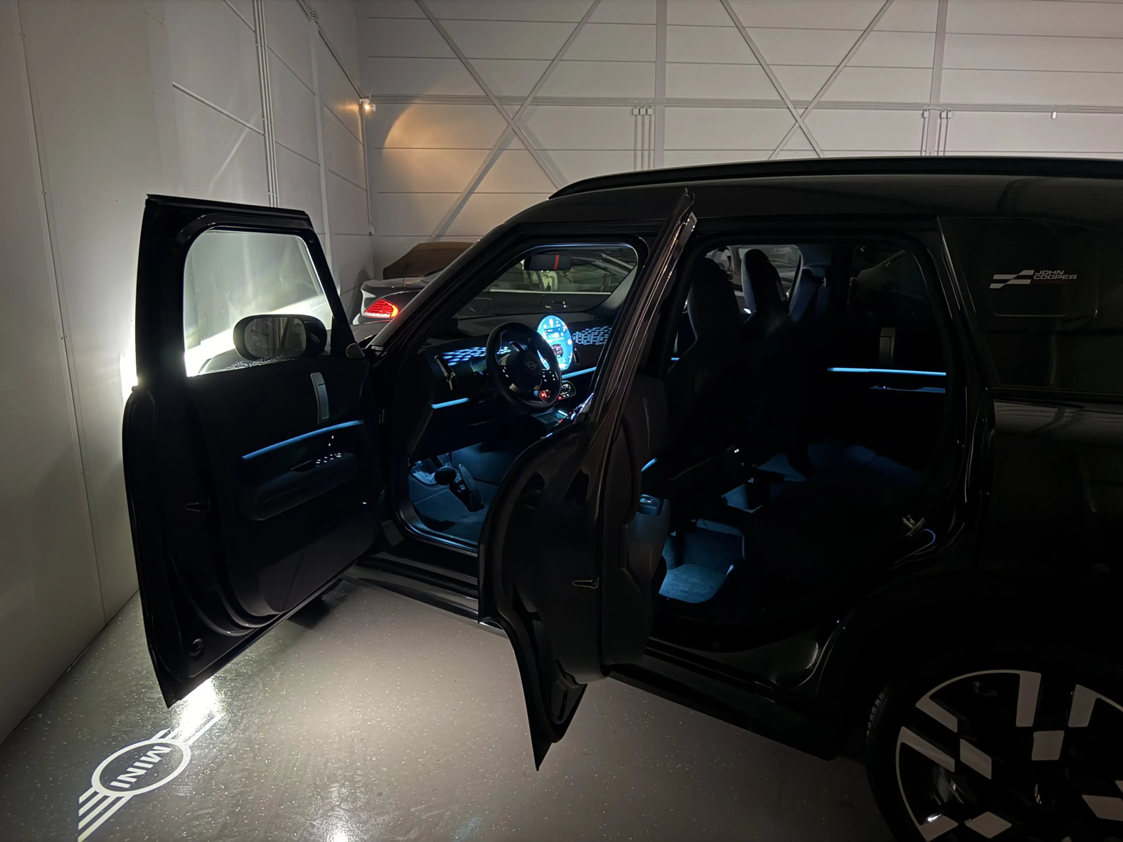 MINI John Cooper Works Countryman 1.5 C XL BLACK PANO/H&K/HEAD-UP/OLED-SCHERM/20"/JC — photo 42