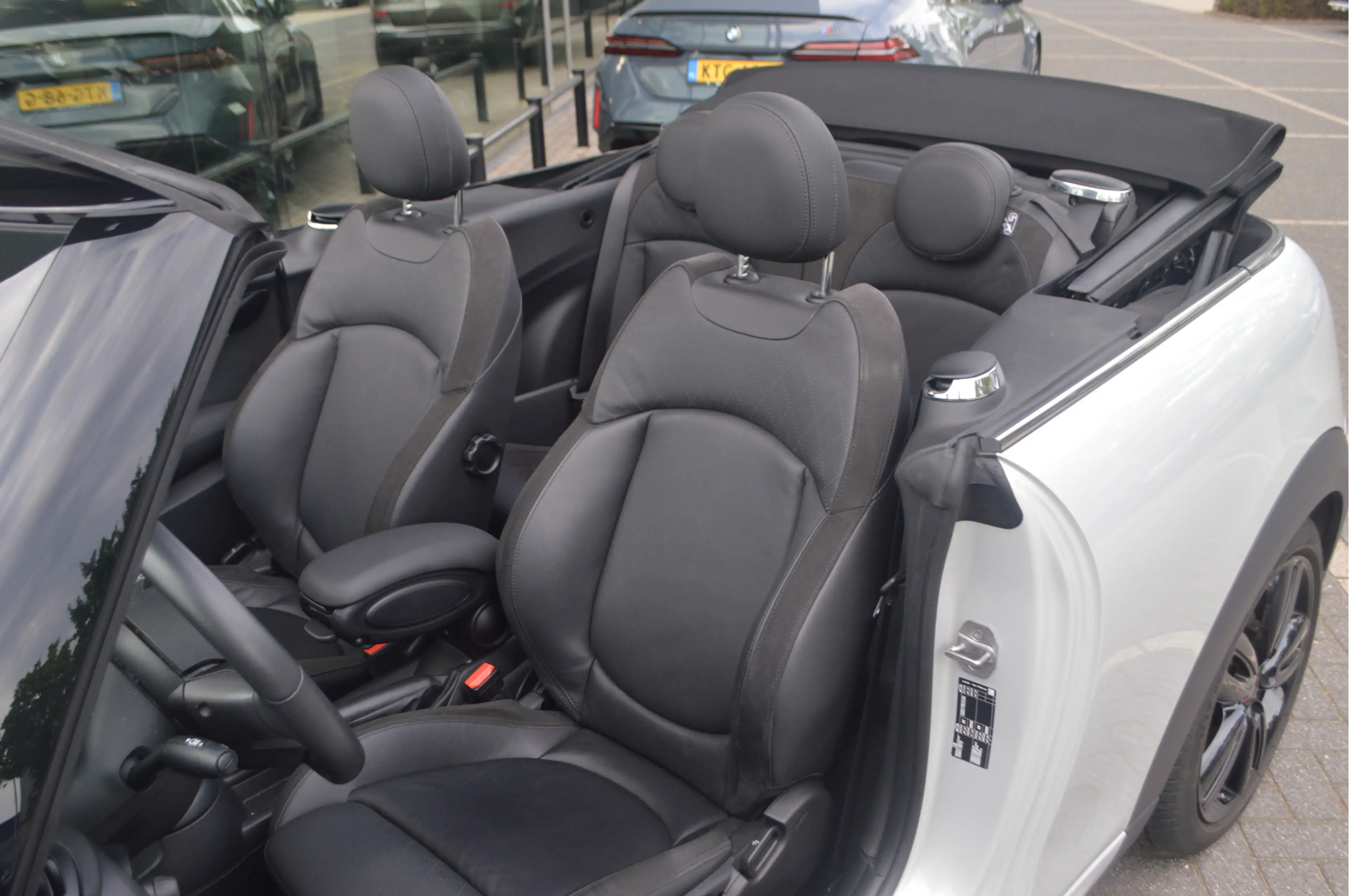 MINI John Cooper Works Cabrio JCW Automaat / Sportstoelen / Comfort Access / Ach — photo 4