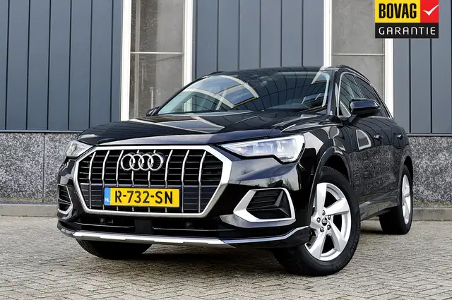 Audi Q3 35 TFSI S edition Rijklaarprijs-Garantie Apple car