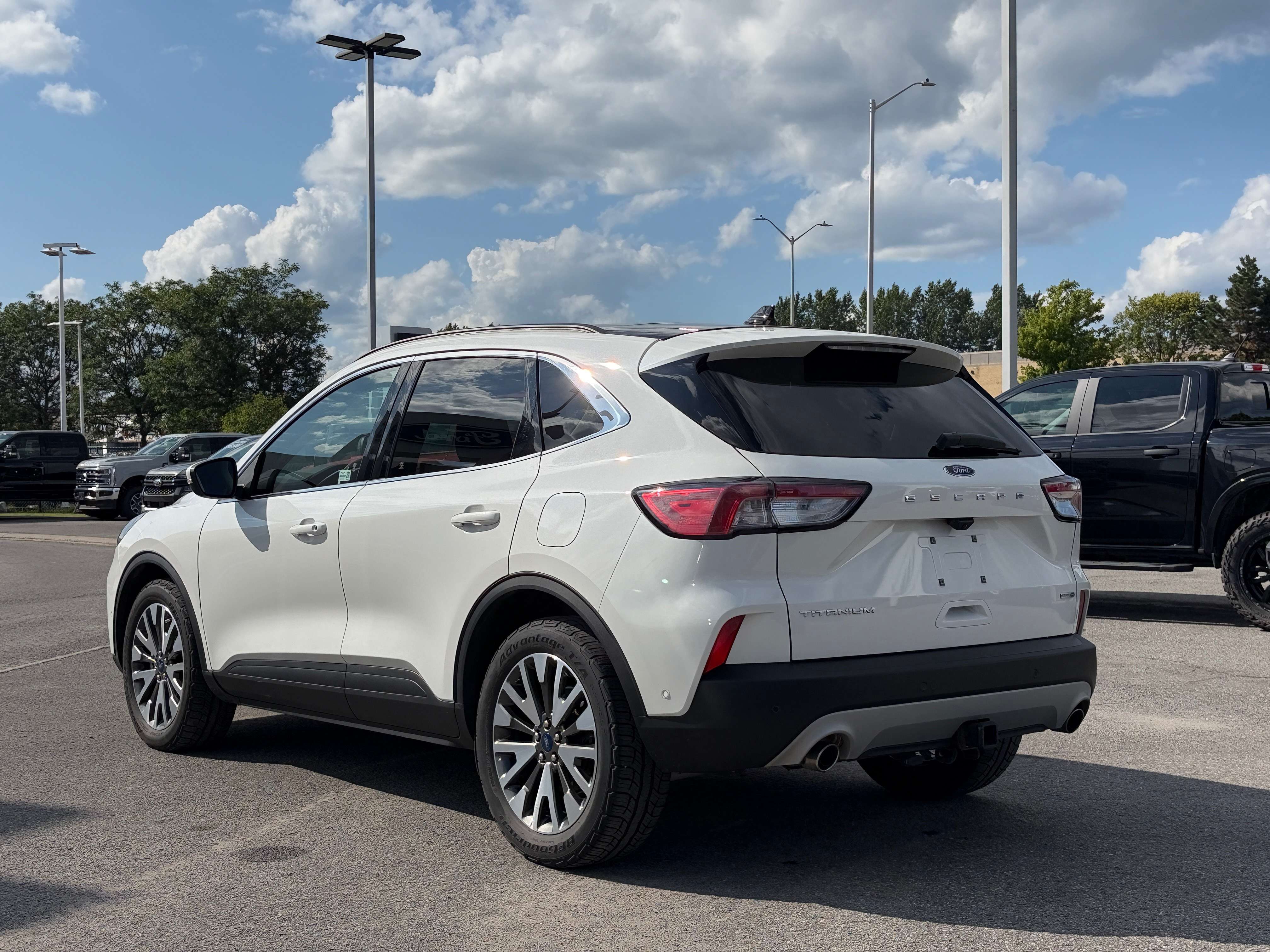 2020 Ford Escape Titanium AWD — снимка 1