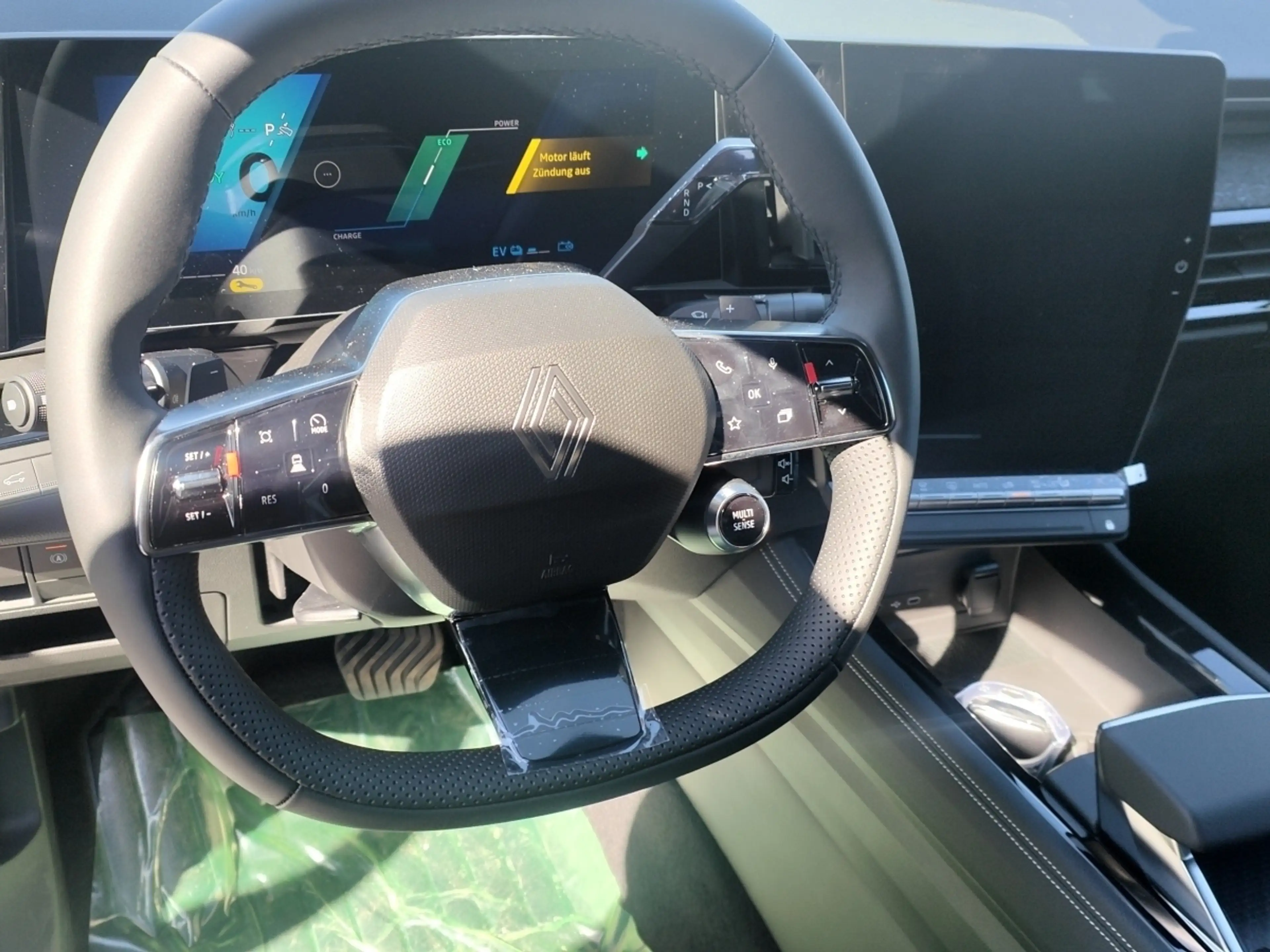 Renault Rafale Techno Full Hybrid E-Tech 200 — photo 9